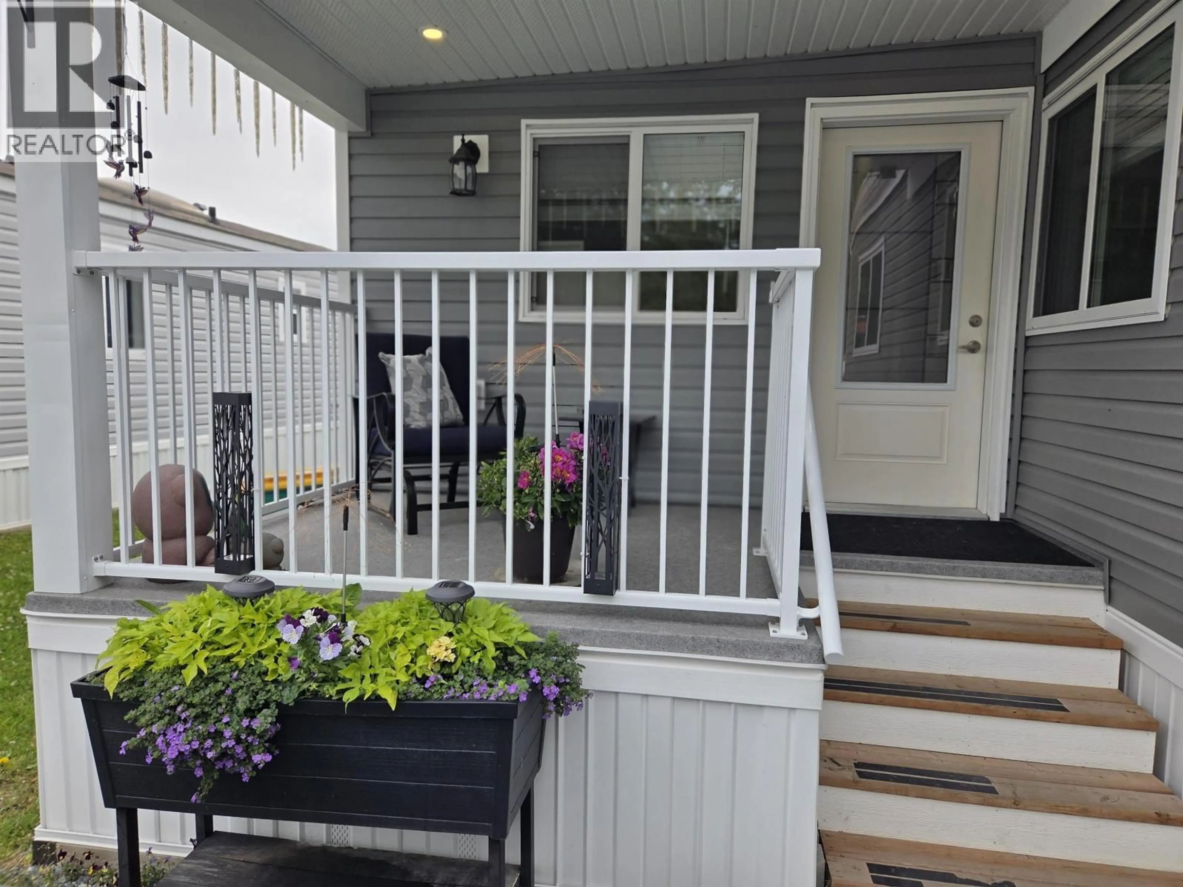 Indoor entryway for 22 - 5988 GAUTHIER ROAD, Prince George British Columbia V2N5M4