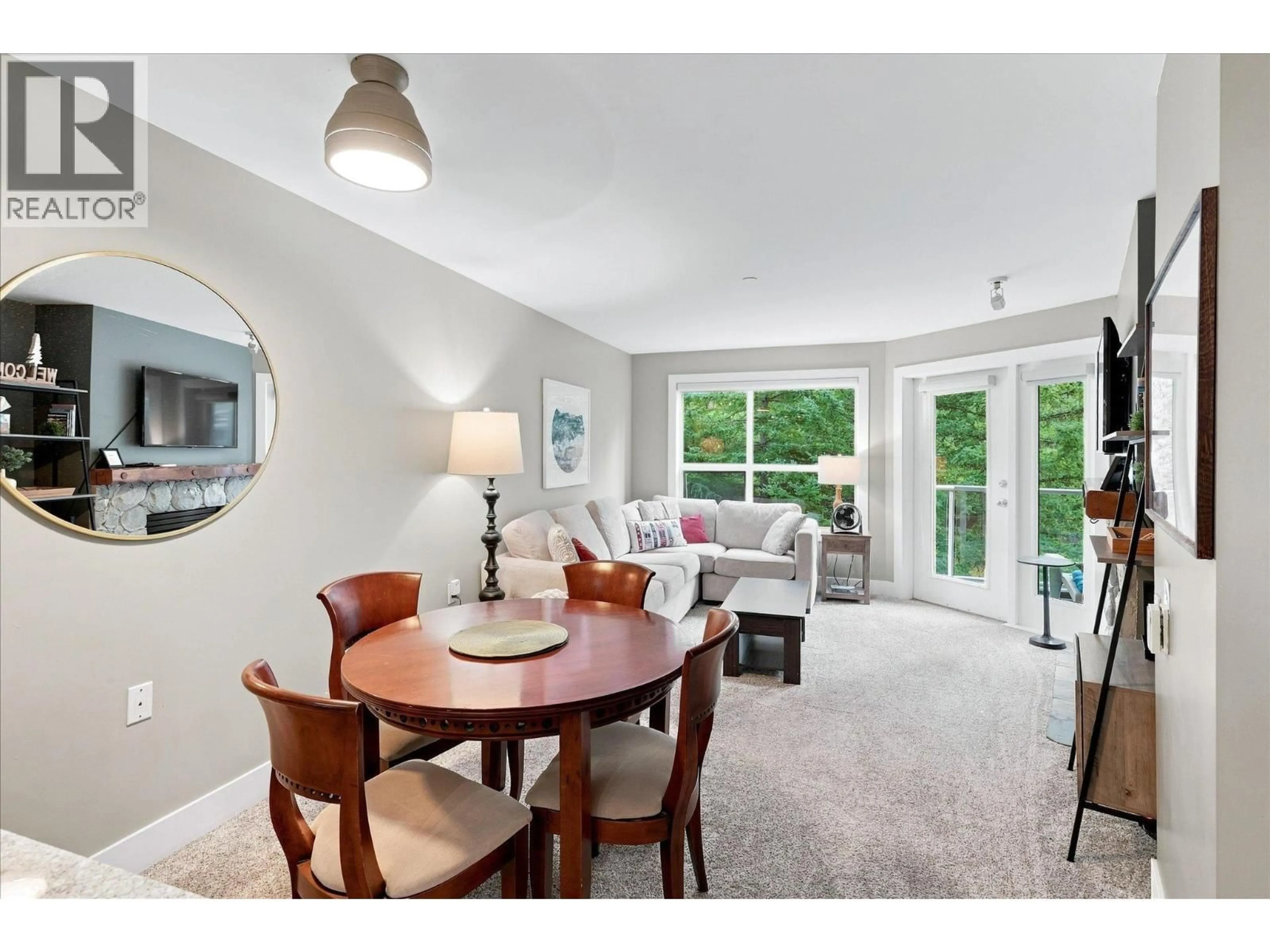 Living room with furniture, unknown for 345 - 4800 SPEARHEAD DRIVE, Whistler British Columbia V8E1G1