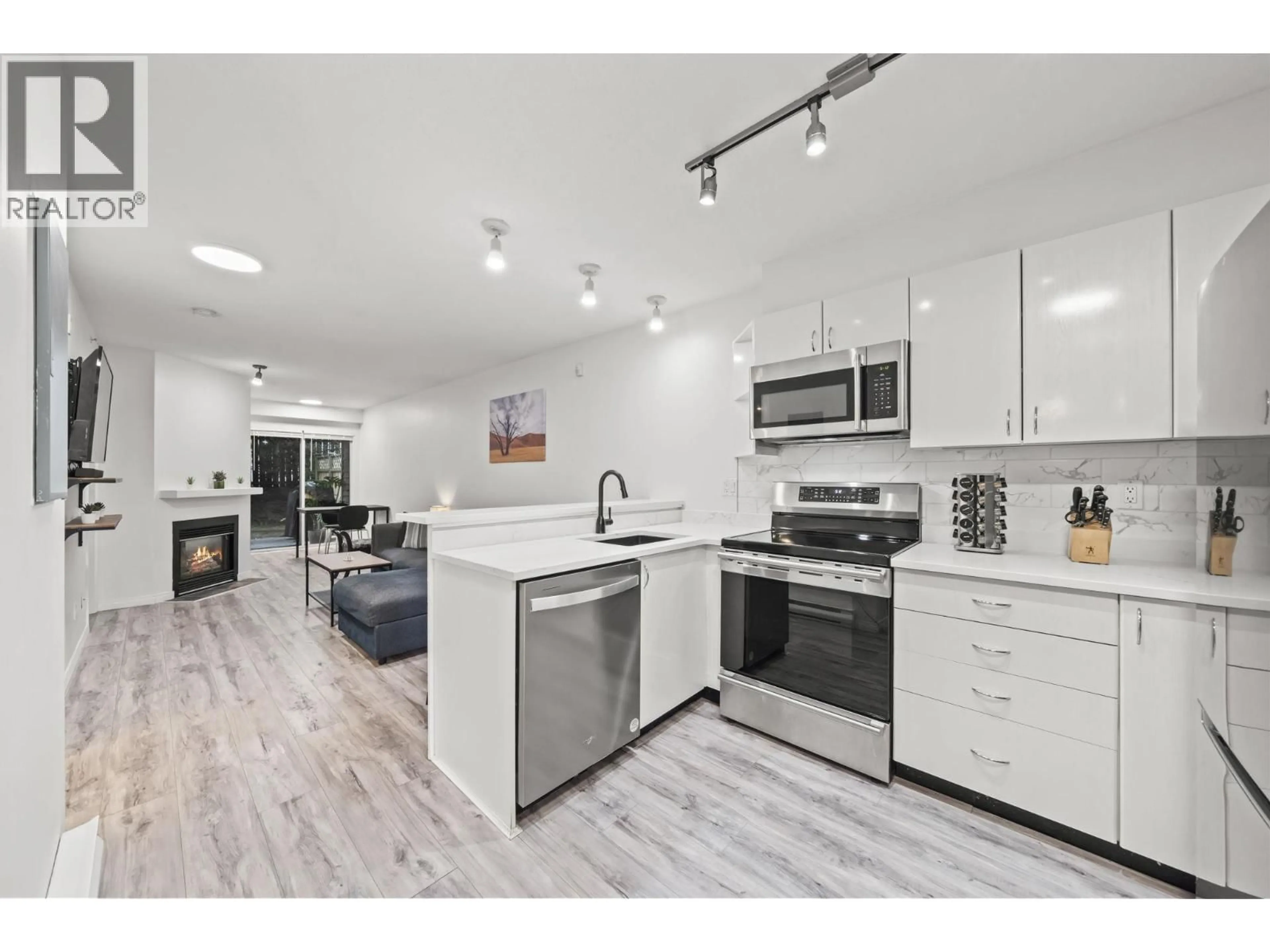 Open concept kitchen, unknown for 316 - 528 ROCHESTER AVENUE, Coquitlam British Columbia V3K7A5