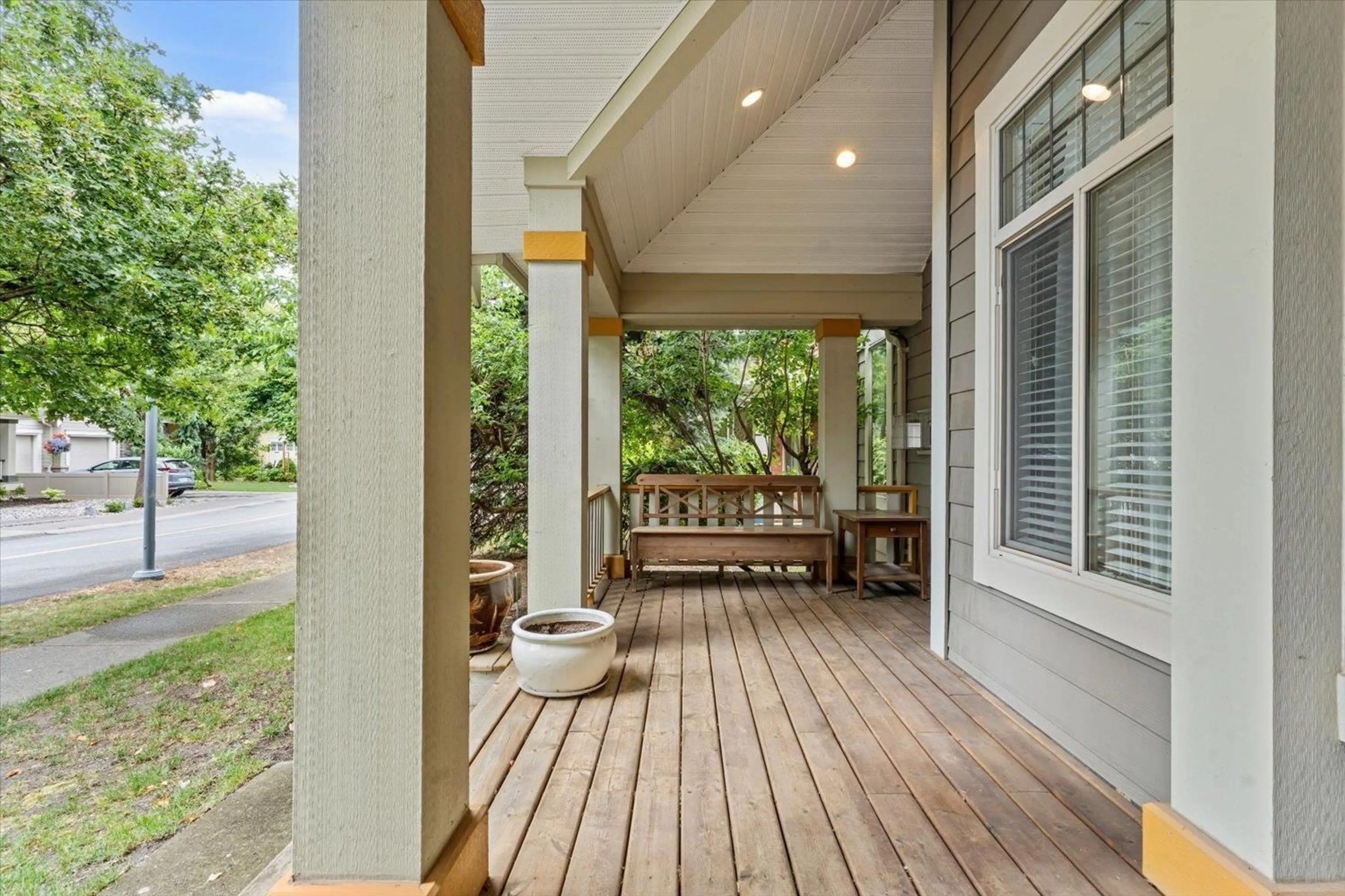Patio, street for 5976 MATSQUI STREET, Chilliwack British Columbia V2R0G6