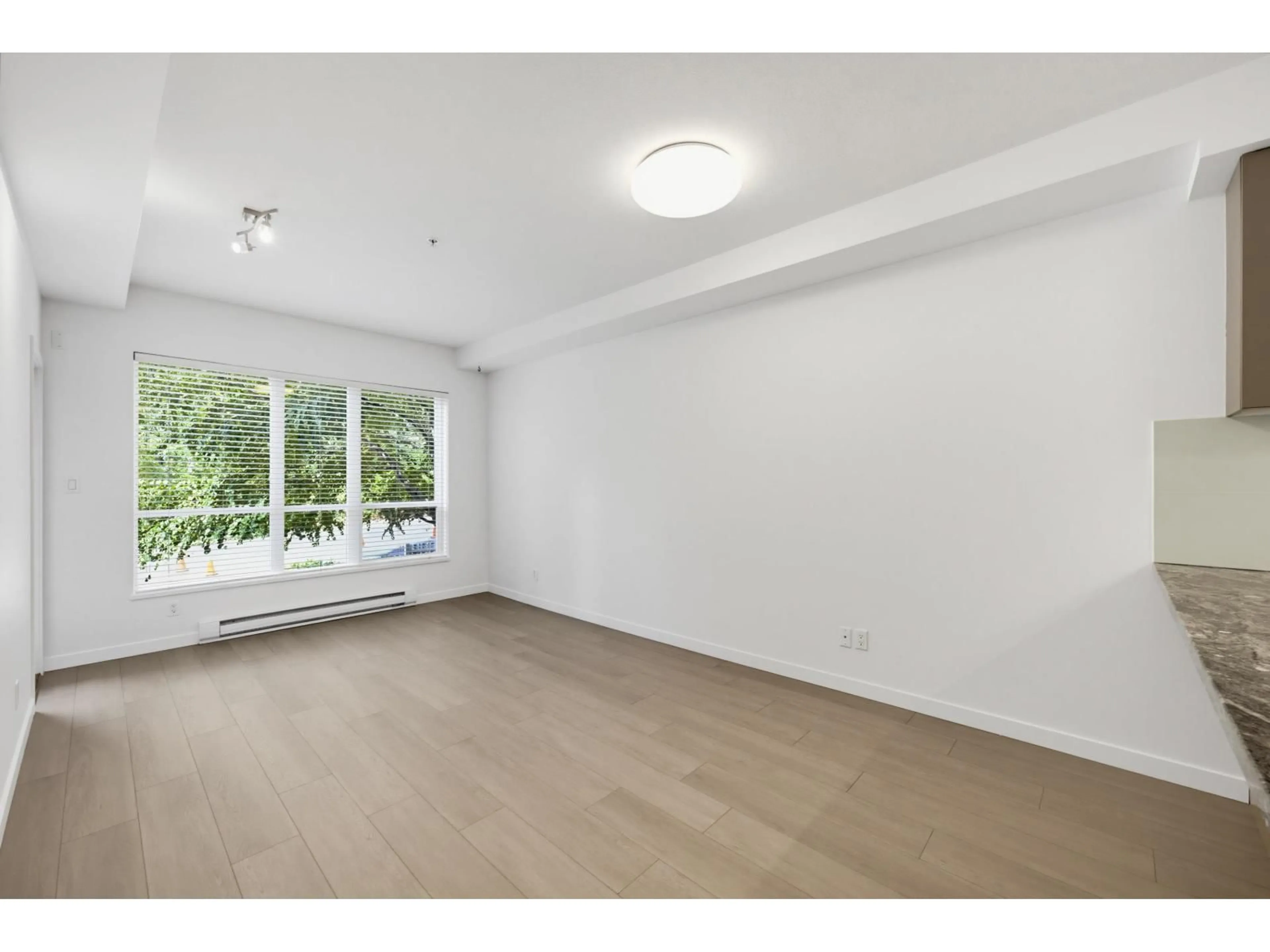 A pic of a room for 210 - 6420 194 STREET, Surrey British Columbia V4N6J7