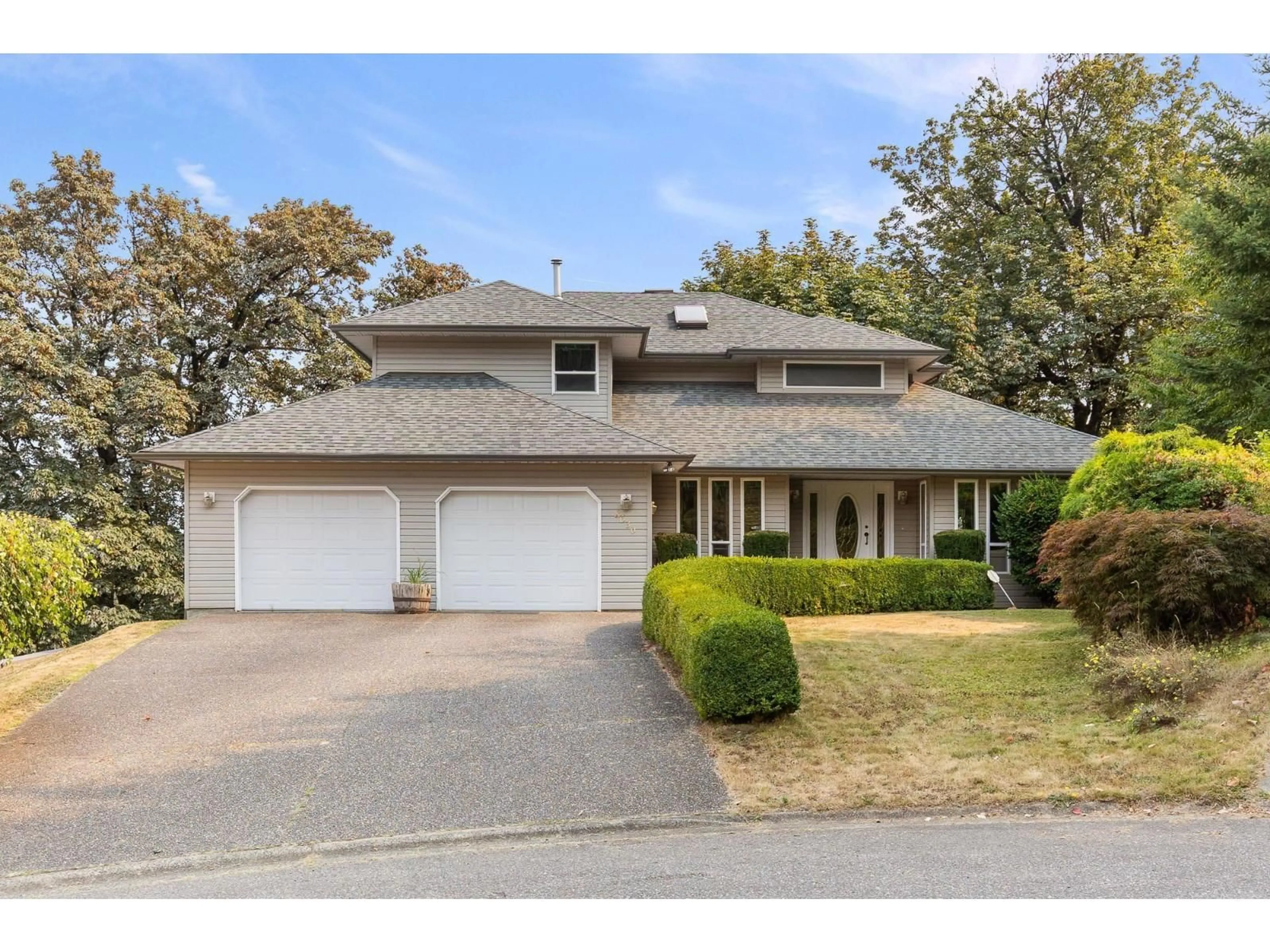 Home with vinyl exterior material, street for 8630 SUNBURST PLACE, Chilliwack British Columbia V2R3J1