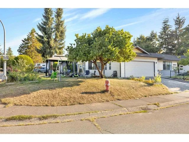 20050 50A AVENUE, Langley 2