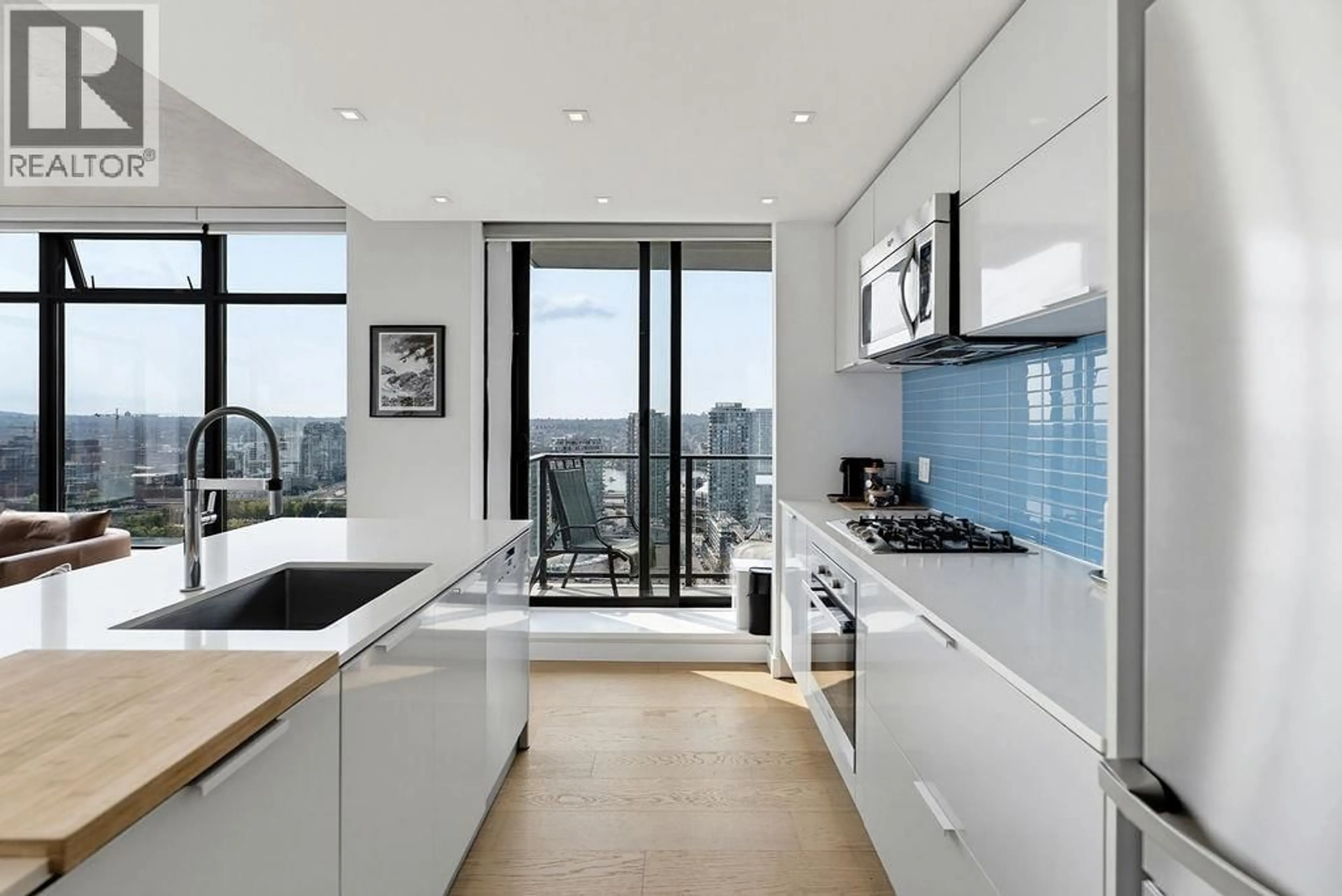 Contemporary kitchen, unknown for 2804 - 108 CORDOVA STREET, Vancouver British Columbia V6B0G5