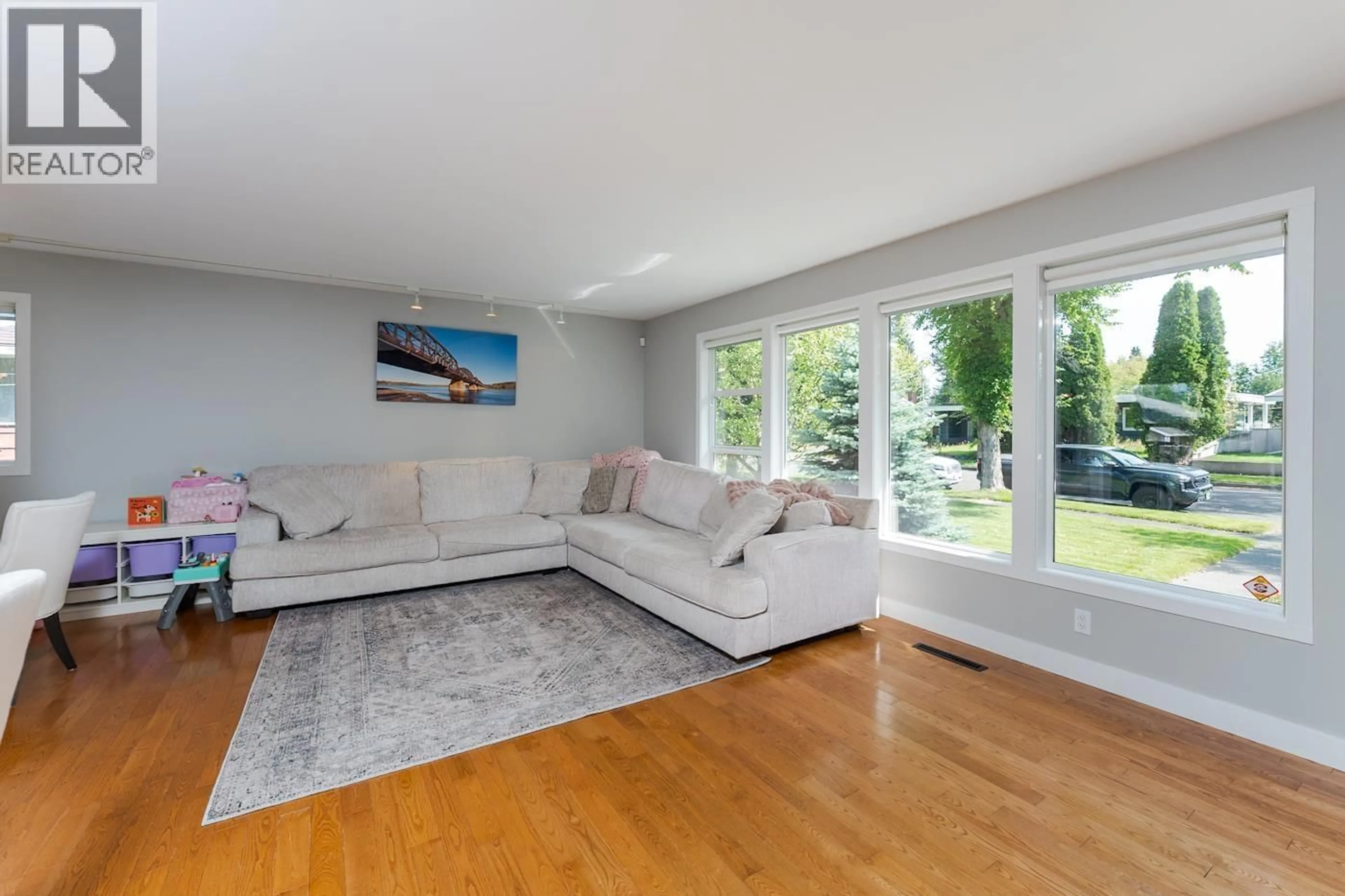 Living room with furniture, unknown for 1557 BURDEN STREET, Prince George British Columbia V2M2J7