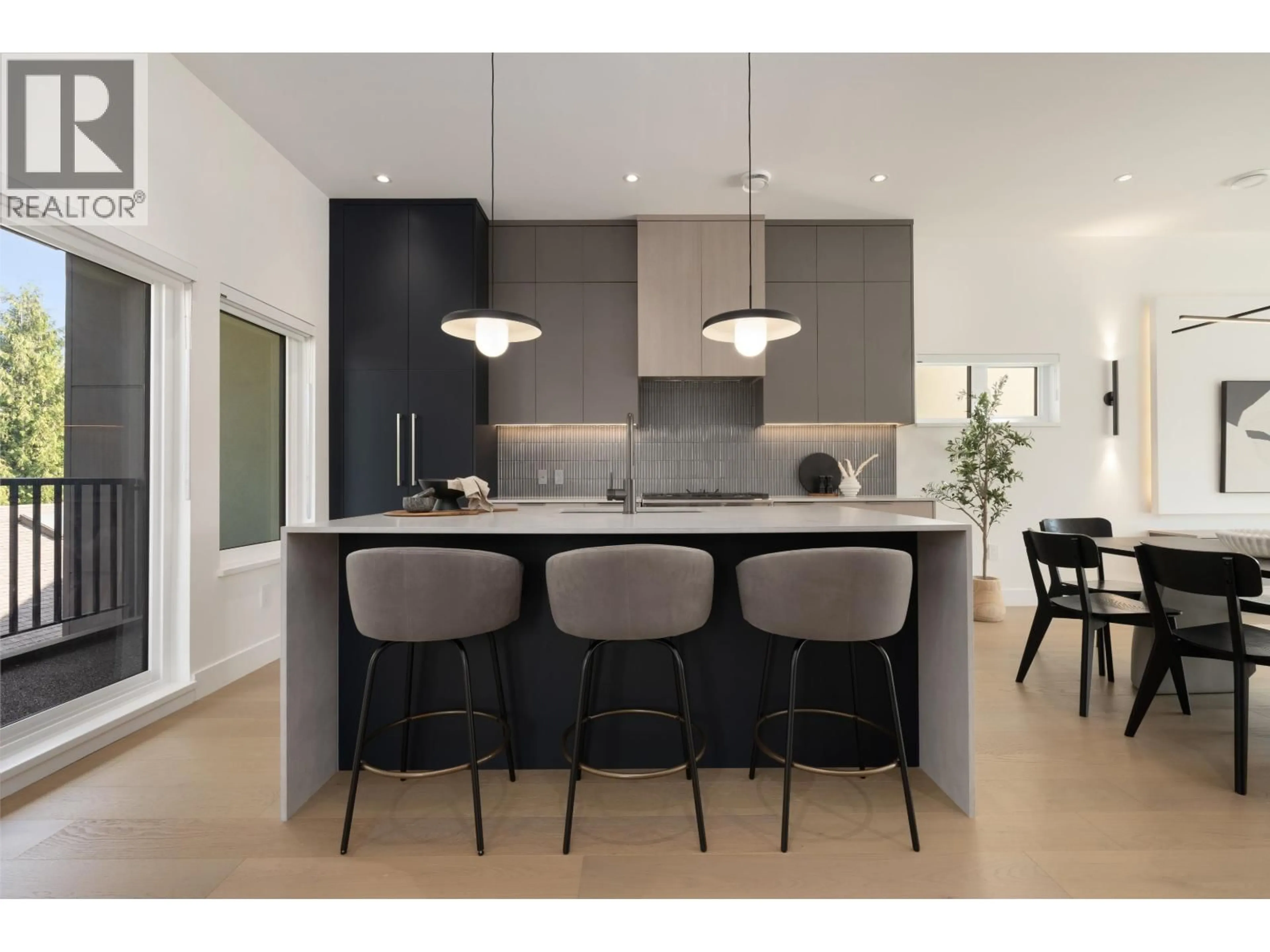 Contemporary kitchen, unknown for 1 - 8483 16TH AVENUE, Burnaby British Columbia V3N1S4
