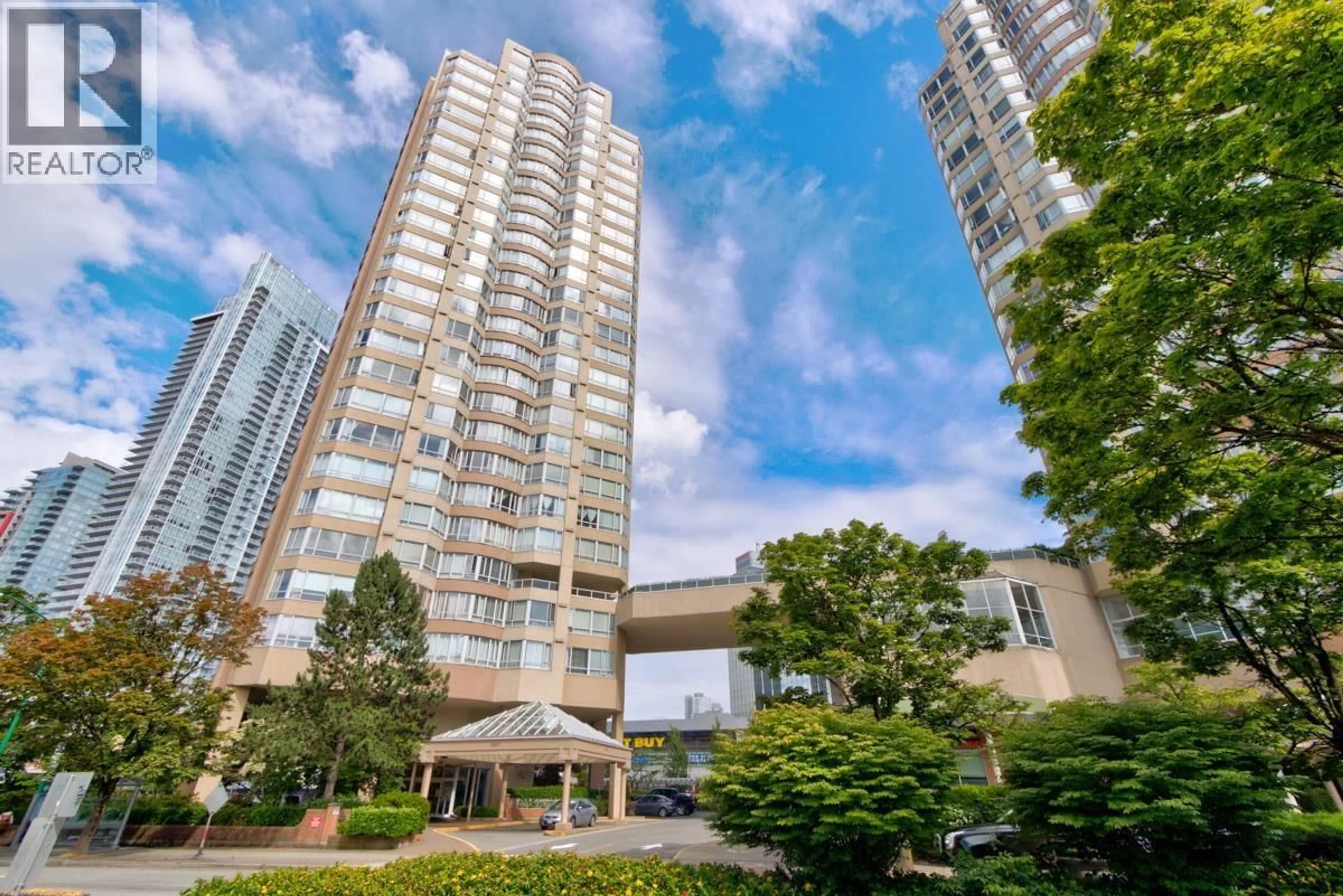 Patio, city buildings view from balcony for 501 - 6220 MCKAY AVENUE, Burnaby British Columbia V5H4M8