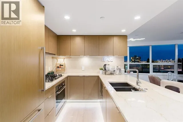 306 - 112 13 STREET, North Vancouver 4