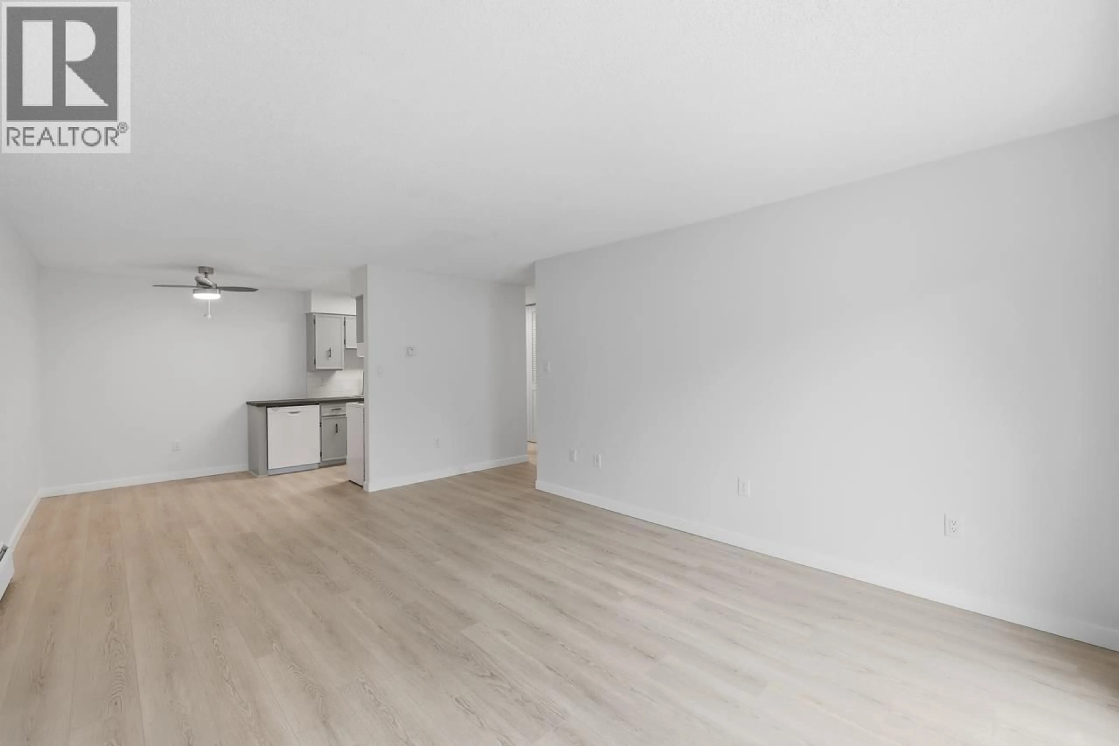 A pic of a room for 313 - 5450 EMPIRE DRIVE, Burnaby British Columbia V5B1N4