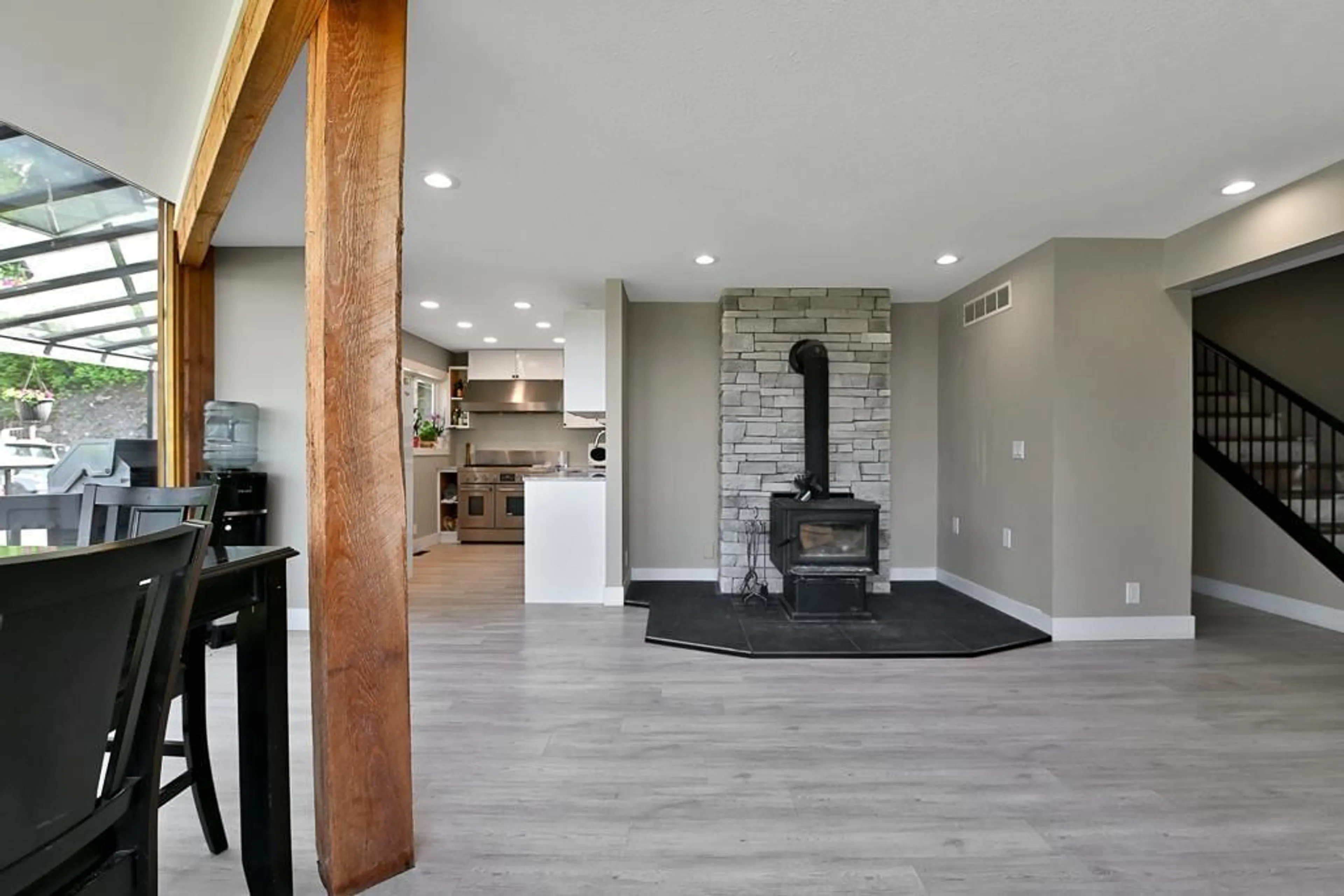 Indoor entryway for 51860 HACK-BROWN ROAD, Chilliwack British Columbia V4Z1L1