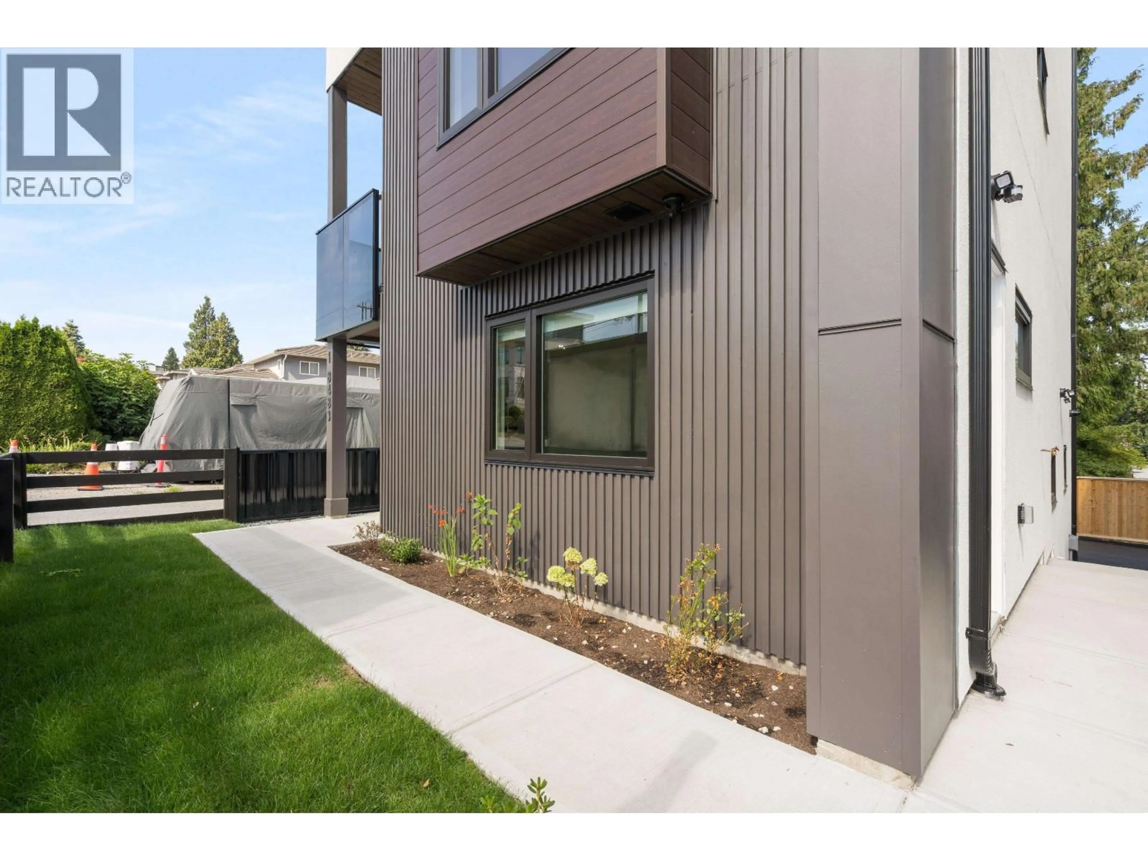 Home with vinyl exterior material, street for 3 - 8483 16TH AVENUE, Burnaby British Columbia V3N1S4