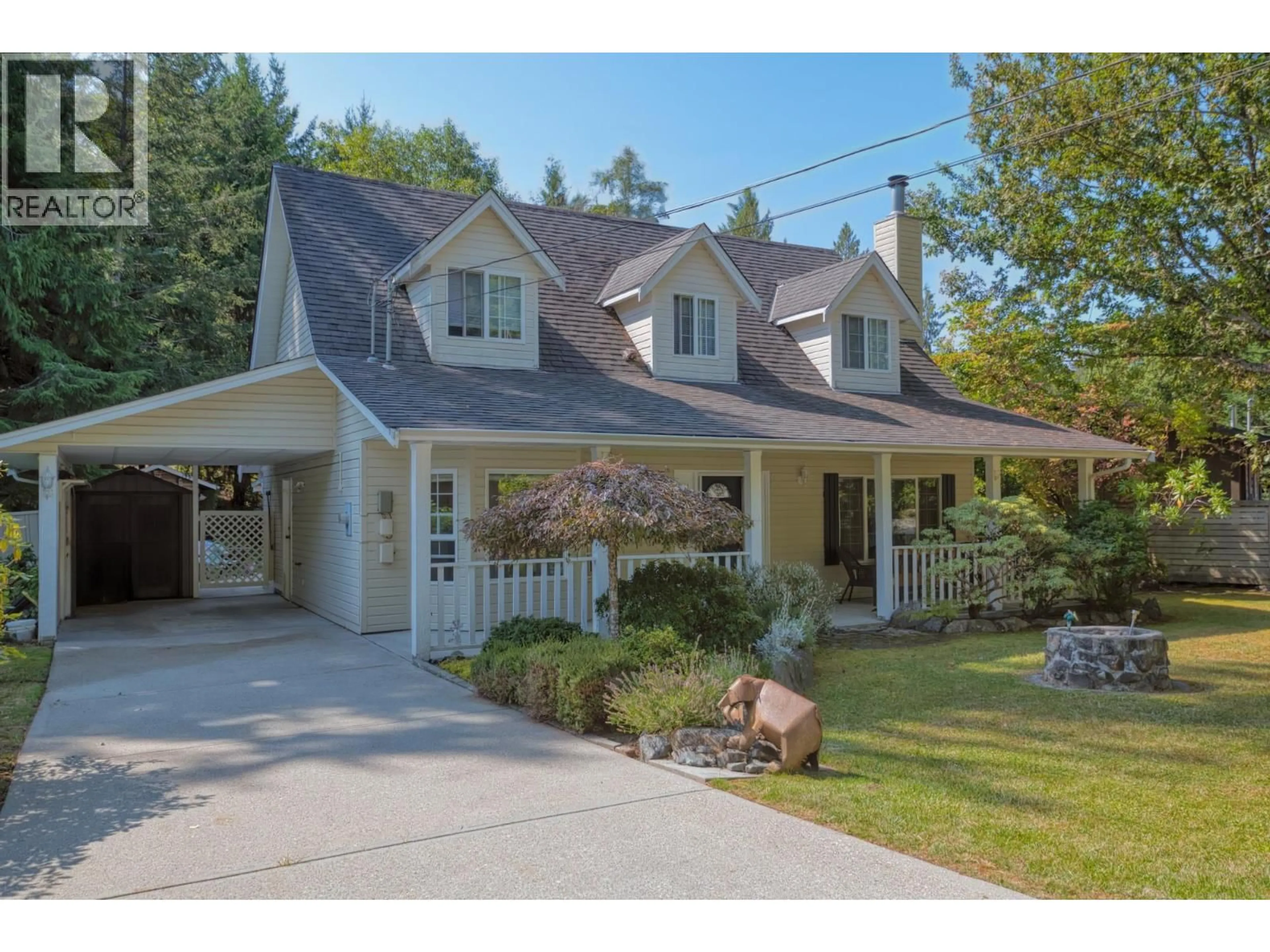 Home with vinyl exterior material, street for 4550 MERRILL ROAD, Madeira Park British Columbia V0N2H1