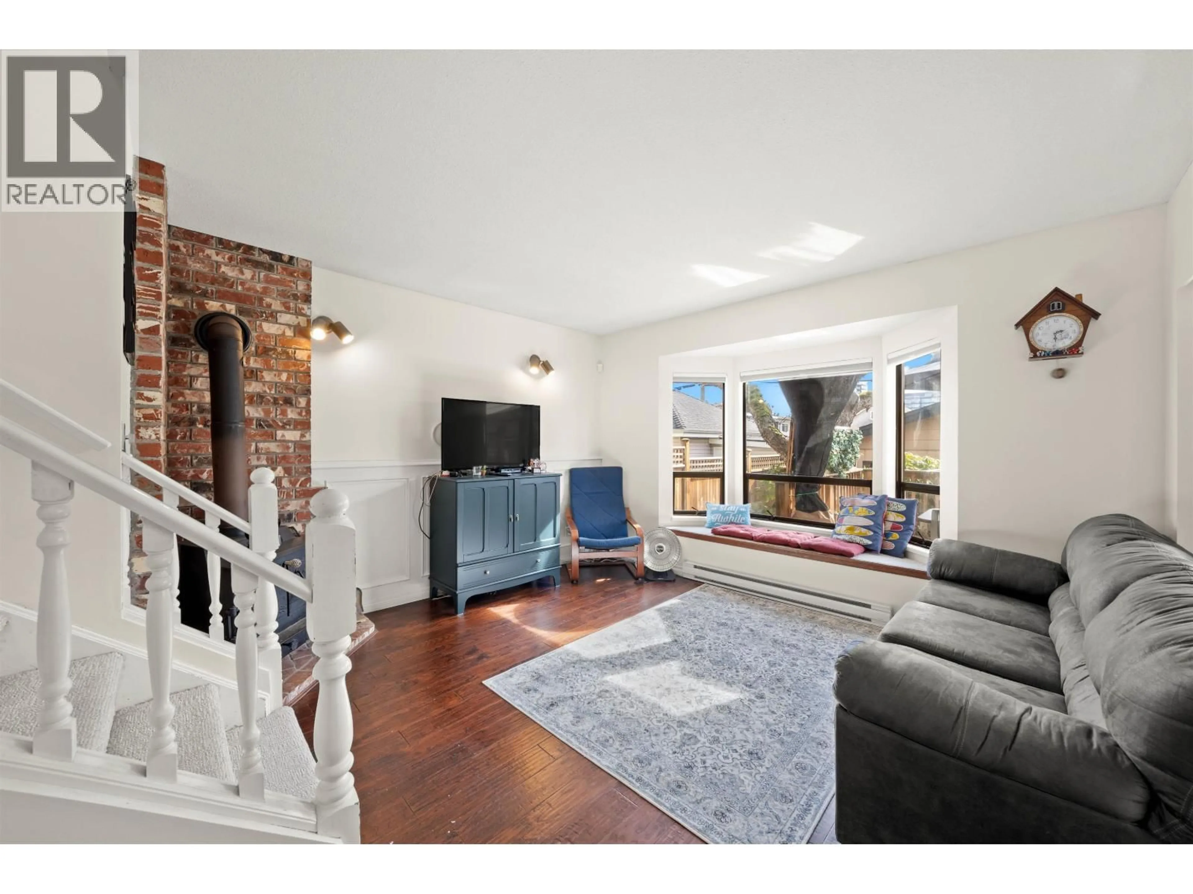 Living room with furniture, unknown for 1554 65TH AVE AVENUE, Vancouver British Columbia V6P2R1