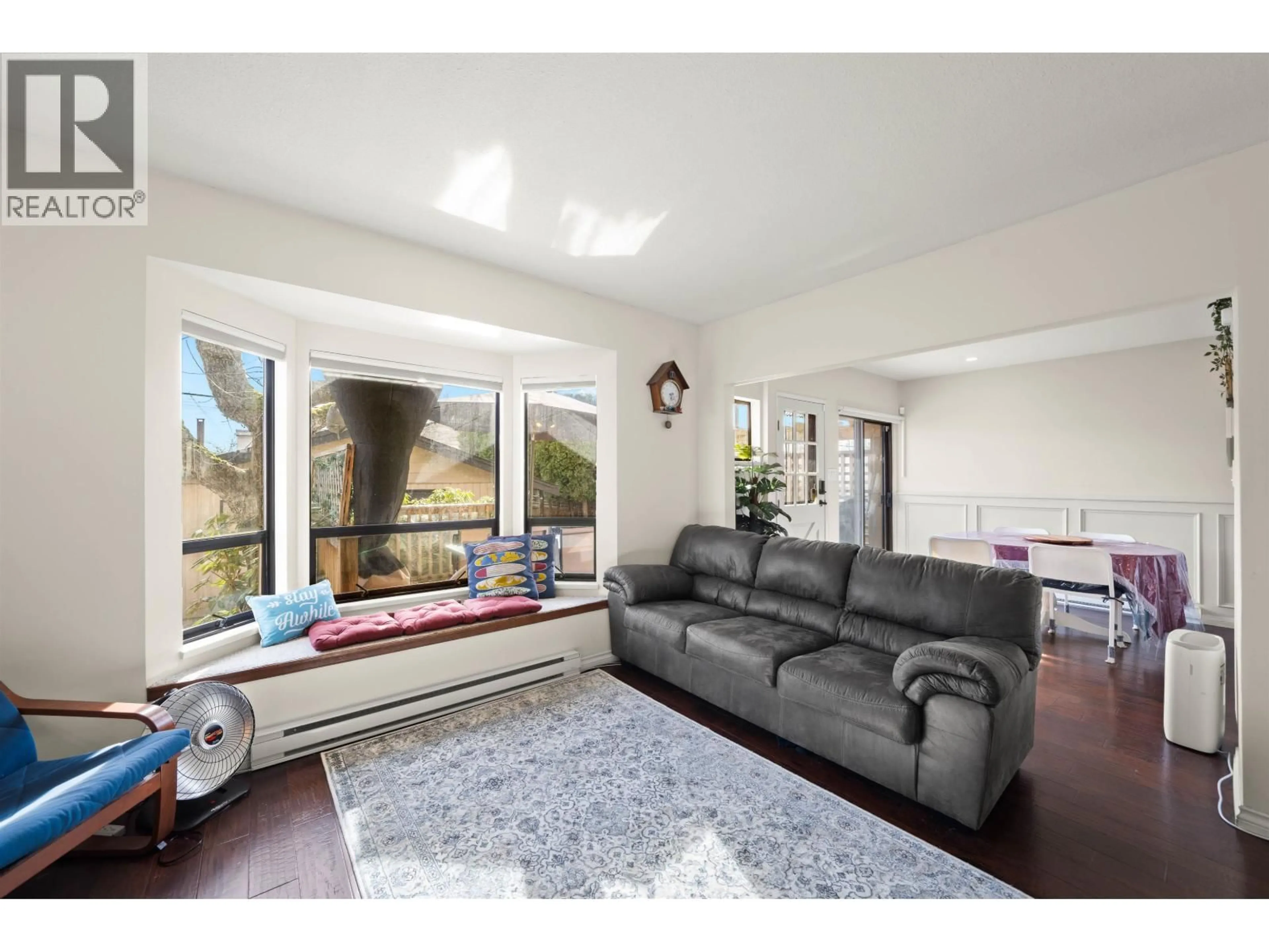Living room with furniture, unknown for 1554 65TH AVE AVENUE, Vancouver British Columbia V6P2R1