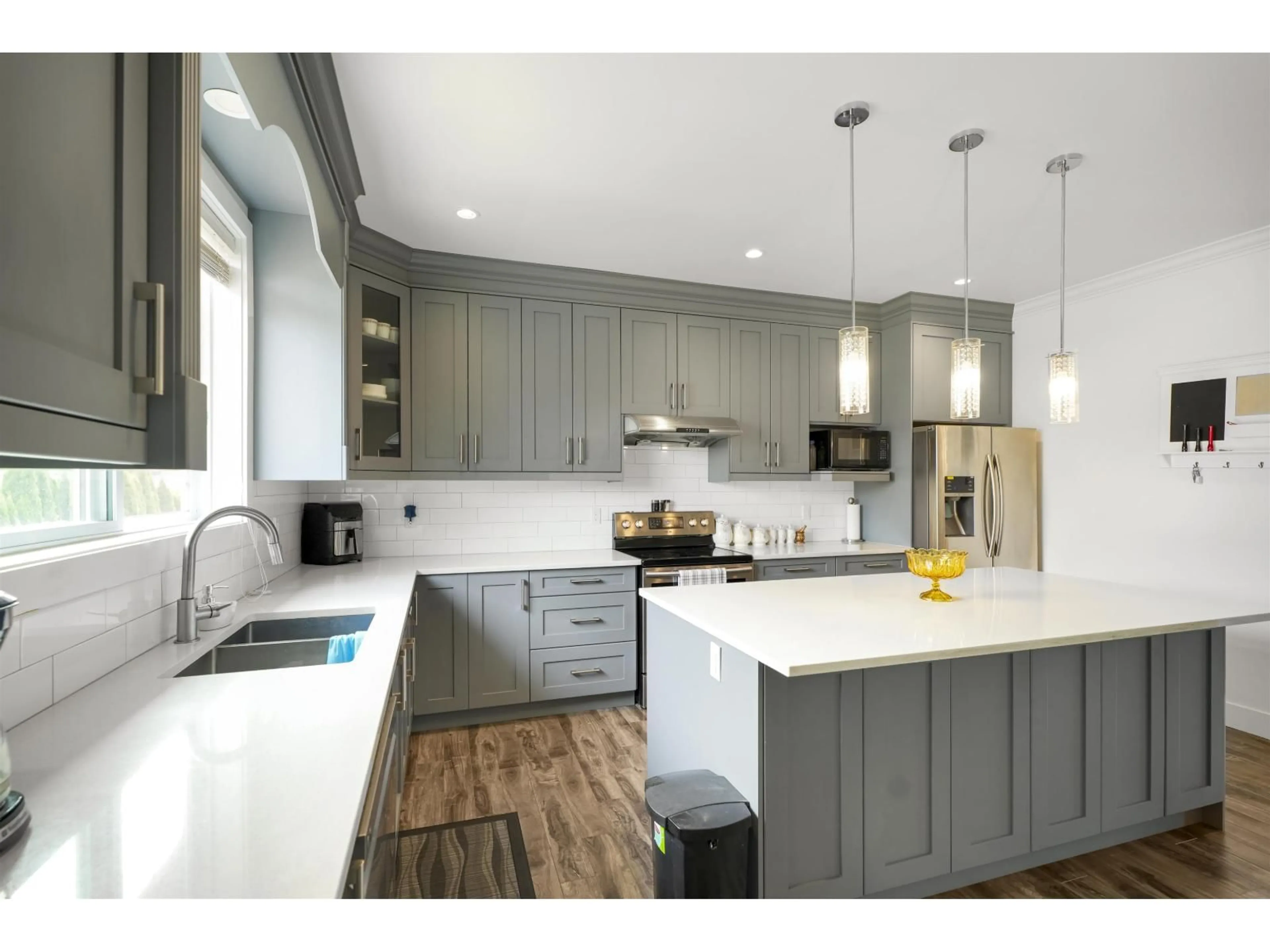 Open concept kitchen, unknown for 32913 PEEBLES DRIVE, Mission British Columbia V2V2S7