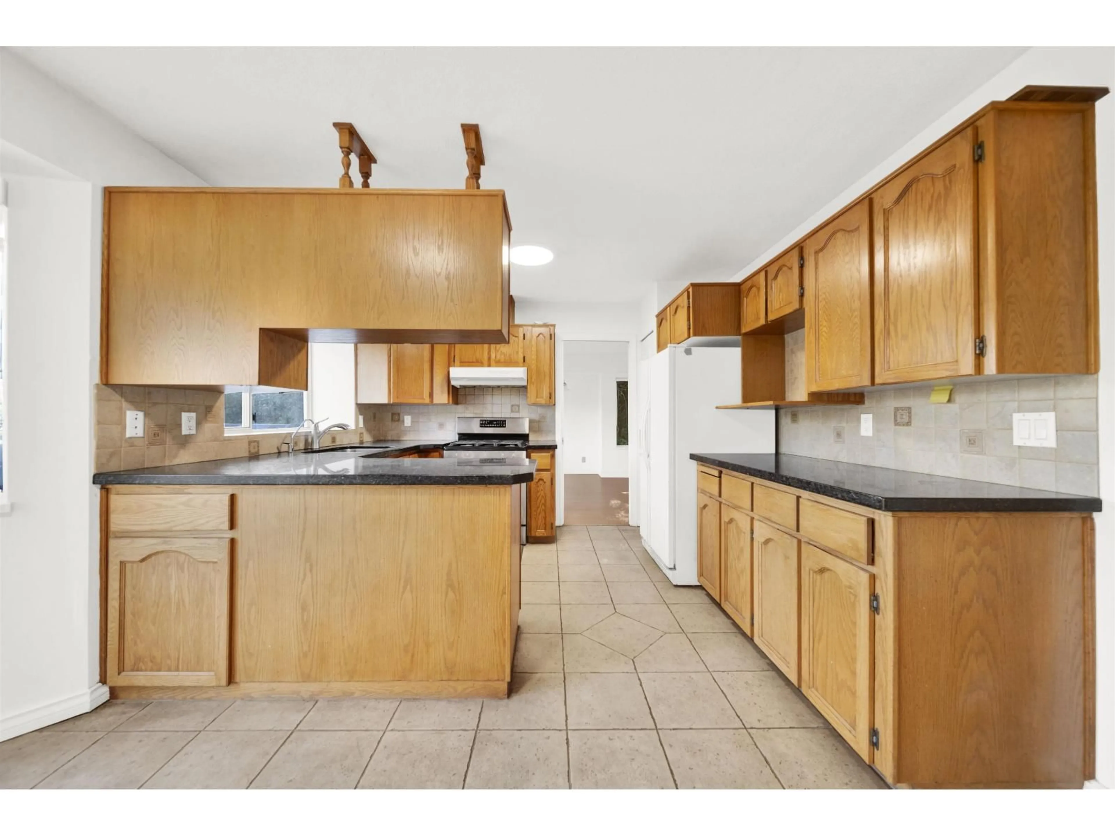 Unknown for 13178 COULTHARD ROAD, Surrey British Columbia V3X3E6