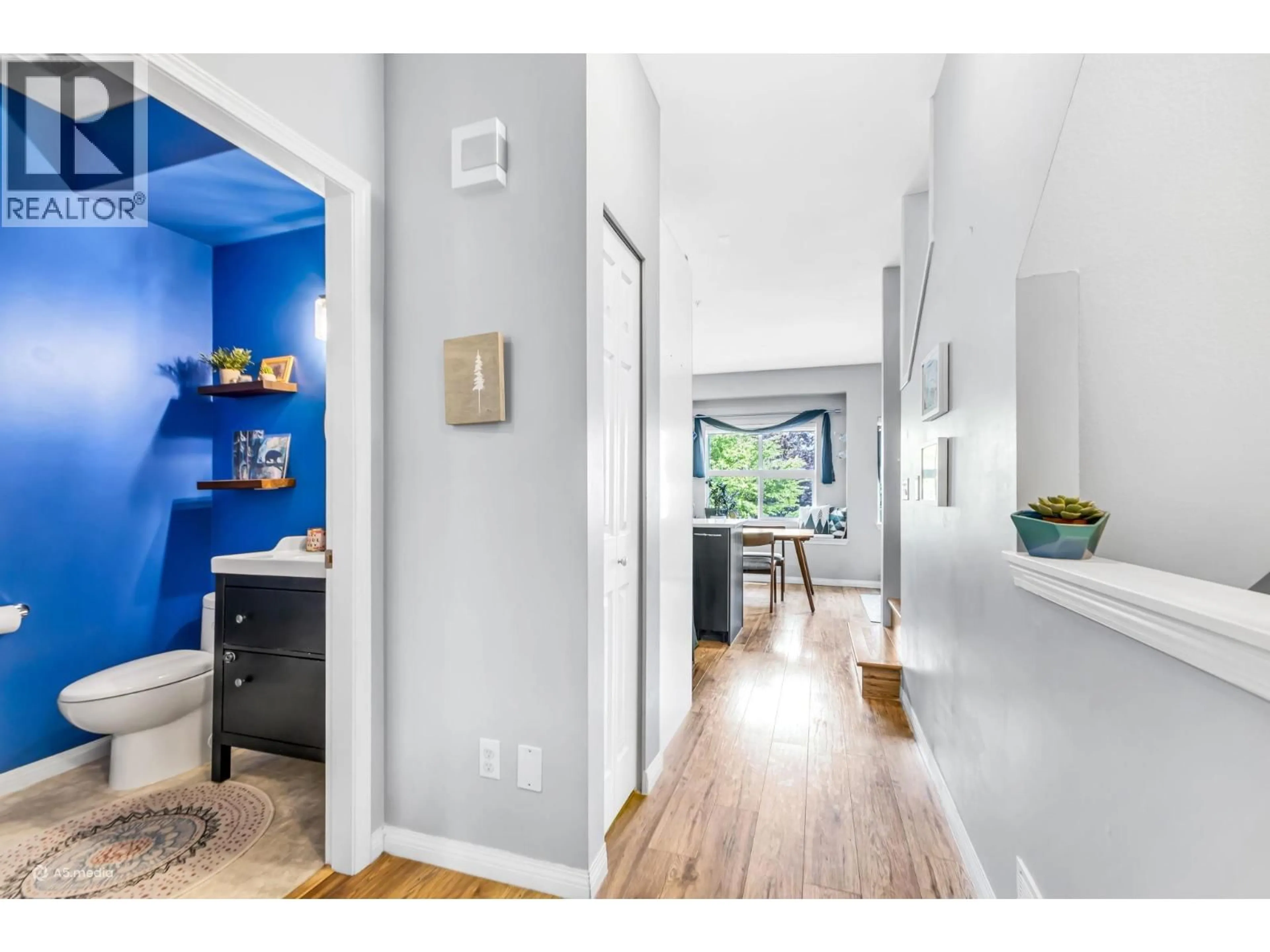 Indoor entryway for 62 - 1055 RIVERWOOD GATE, Port Coquitlam British Columbia V3B8C3