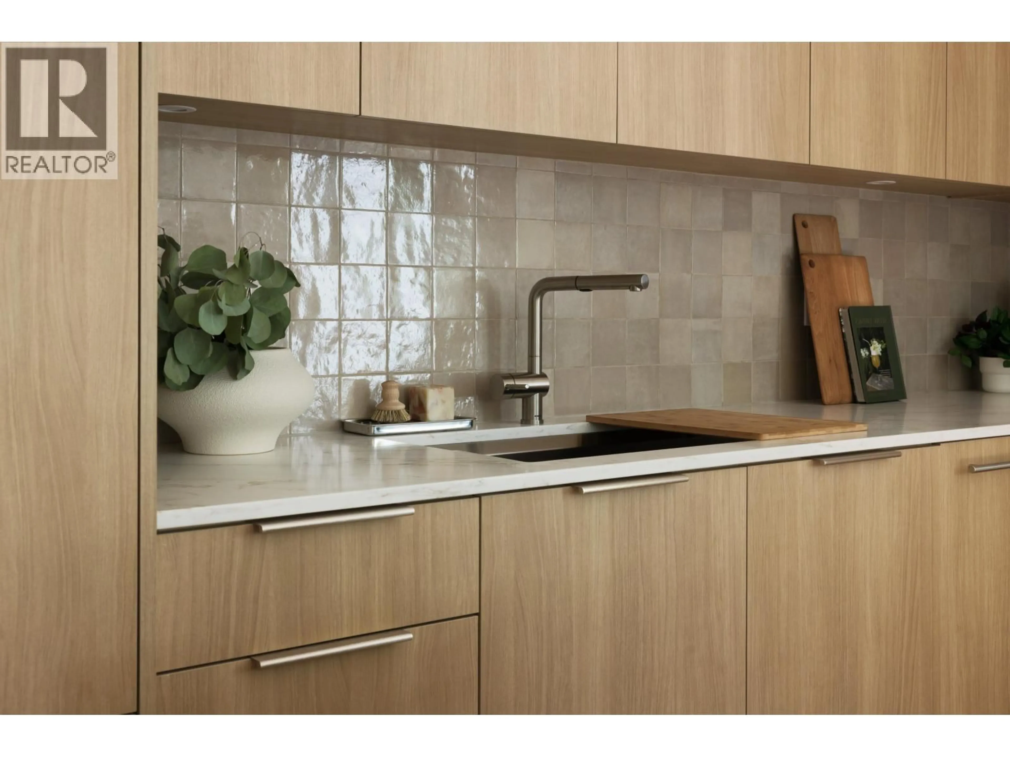Contemporary kitchen, ceramic/tile floor for 3 - 595 49TH AVENUE, Vancouver British Columbia V5W2H1