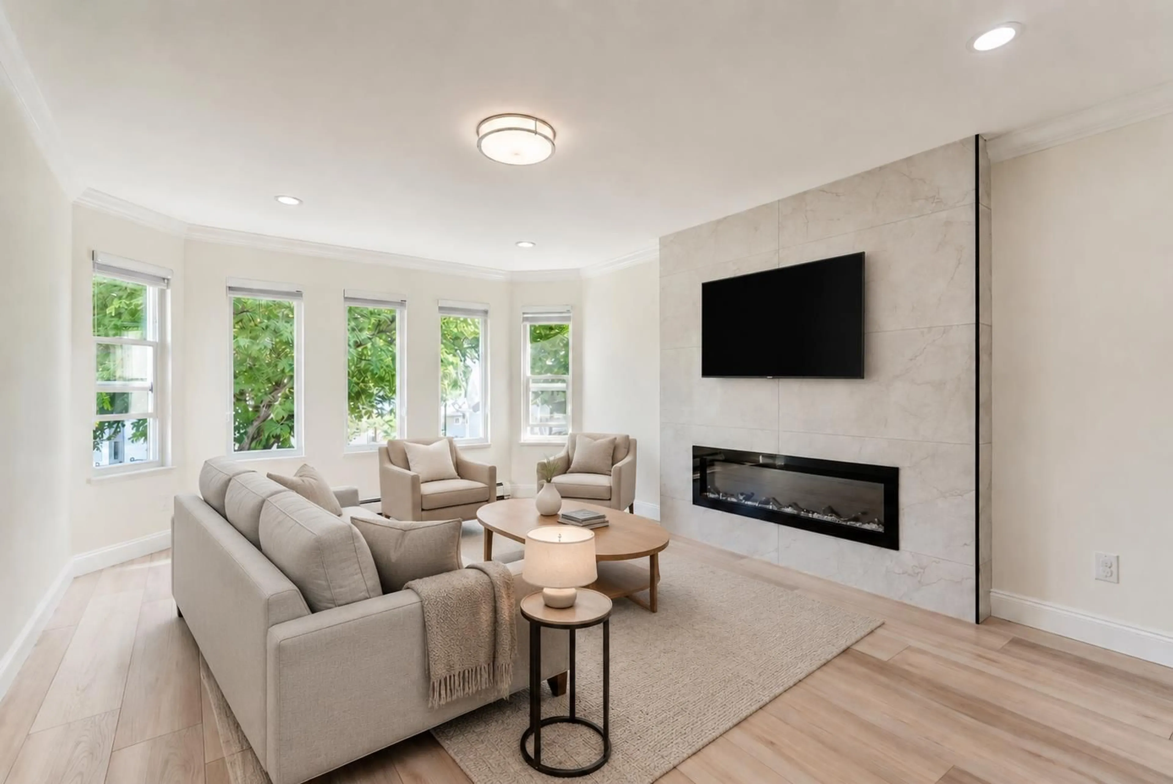 Living room with furniture, unknown for 14241 91 AVENUE, Surrey British Columbia V3V7Y1