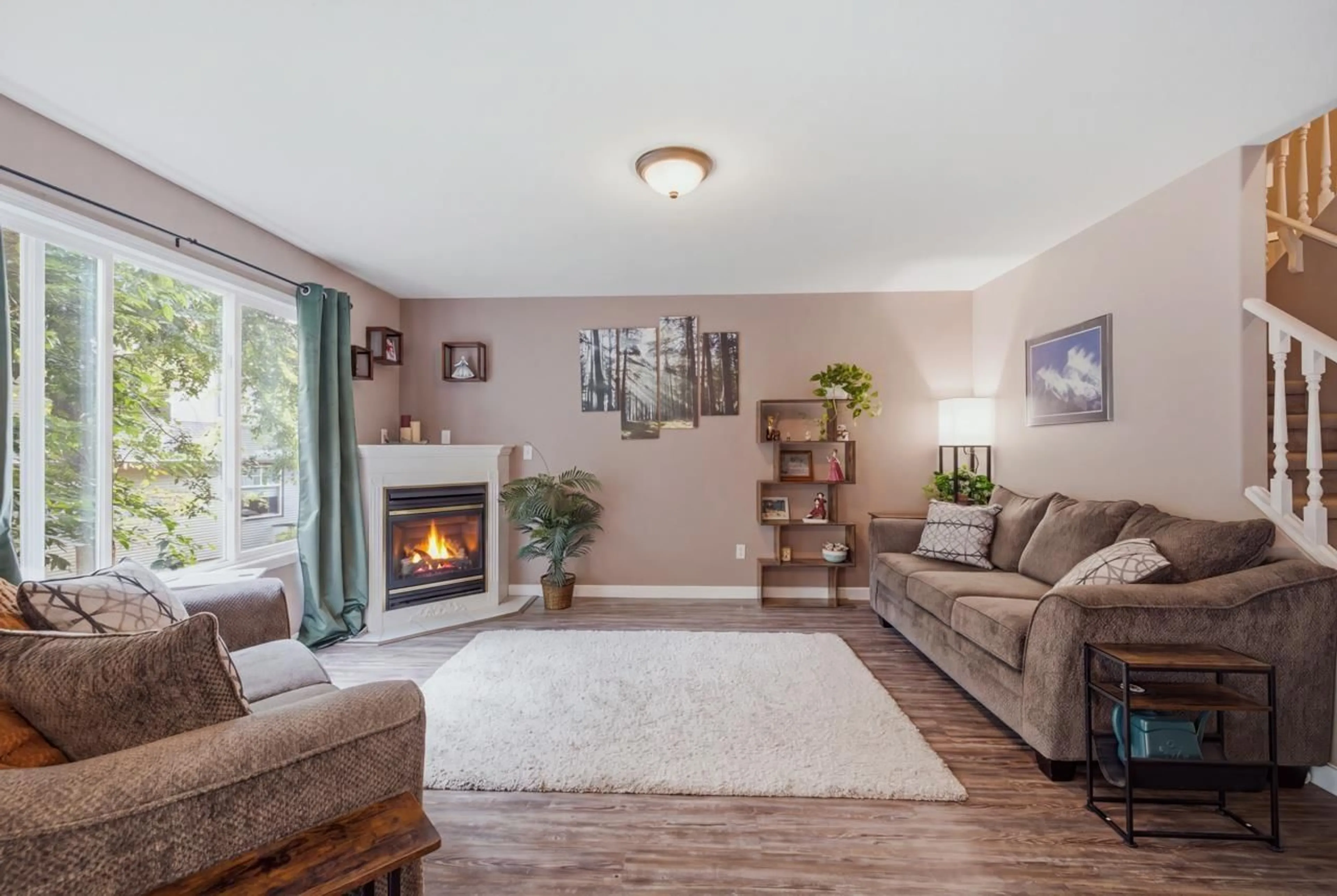 Living room with furniture, unknown for 2 - 46360 VALLEYVIEW ROAD, Chilliwack British Columbia V2R5L7