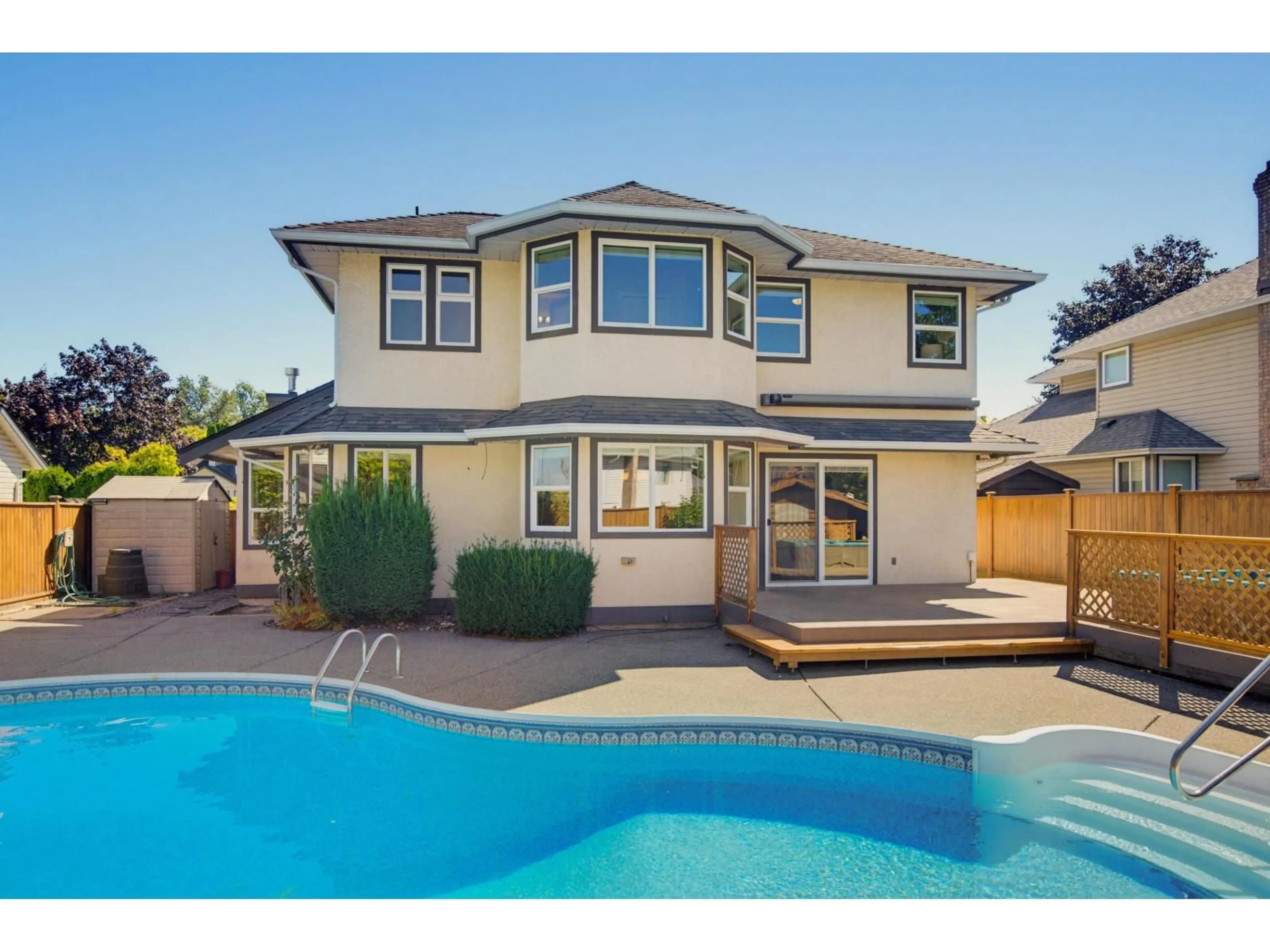 Home with vinyl exterior material, water/lake/river/ocean view for 16529 85 AVENUE, Surrey British Columbia V4N3H2