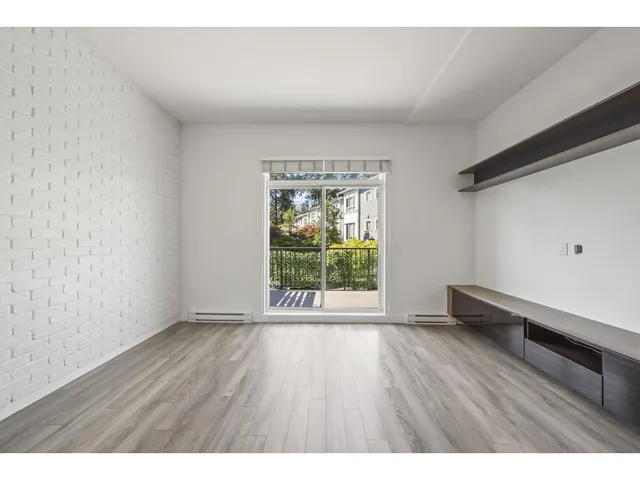 55 - 15340 GUILDFORD DRIVE, Surrey 2