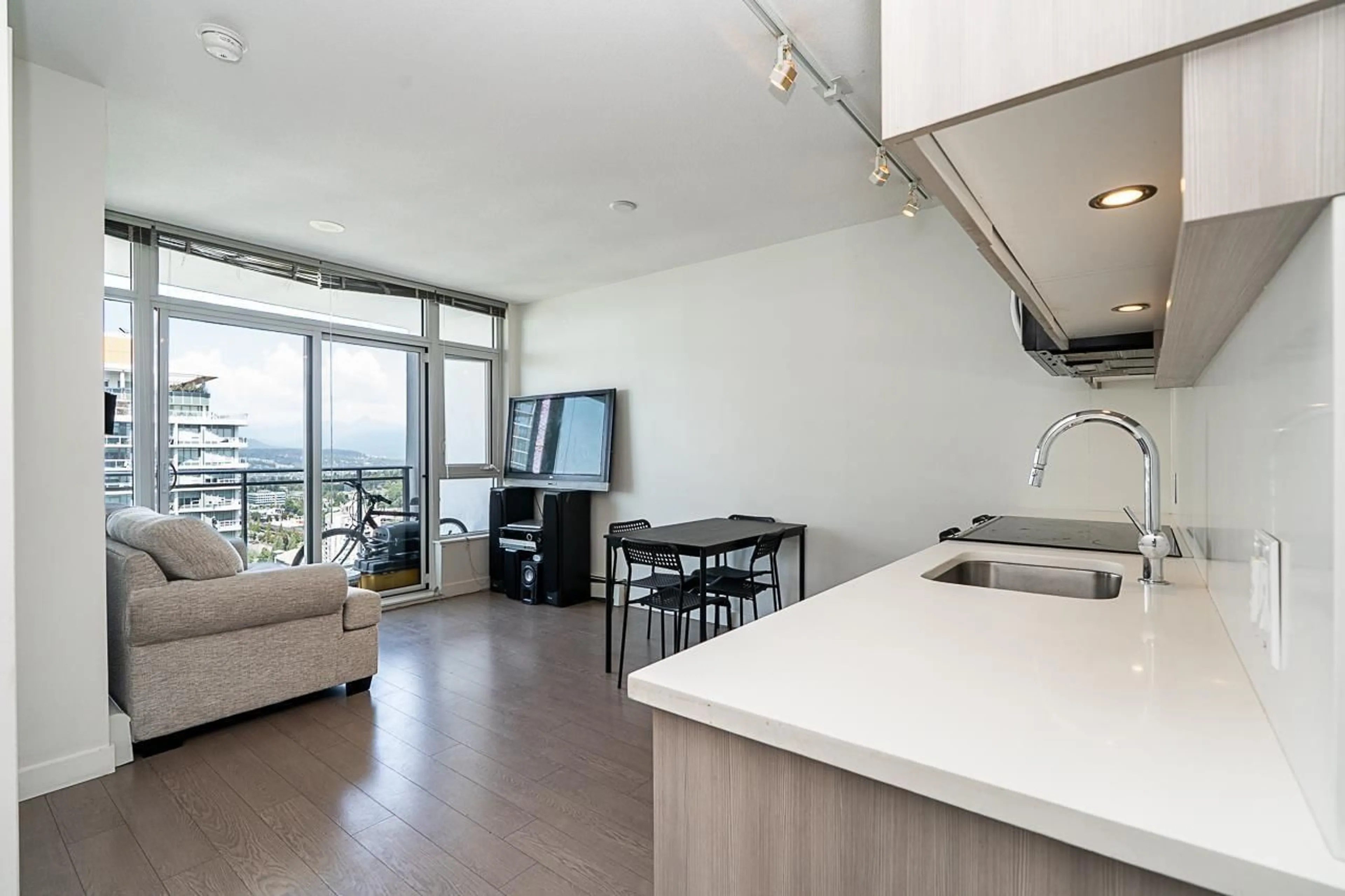 Open concept kitchen, unknown for 2302 - 13308 CENTRAL AVENUE, Surrey British Columbia V3T0M4