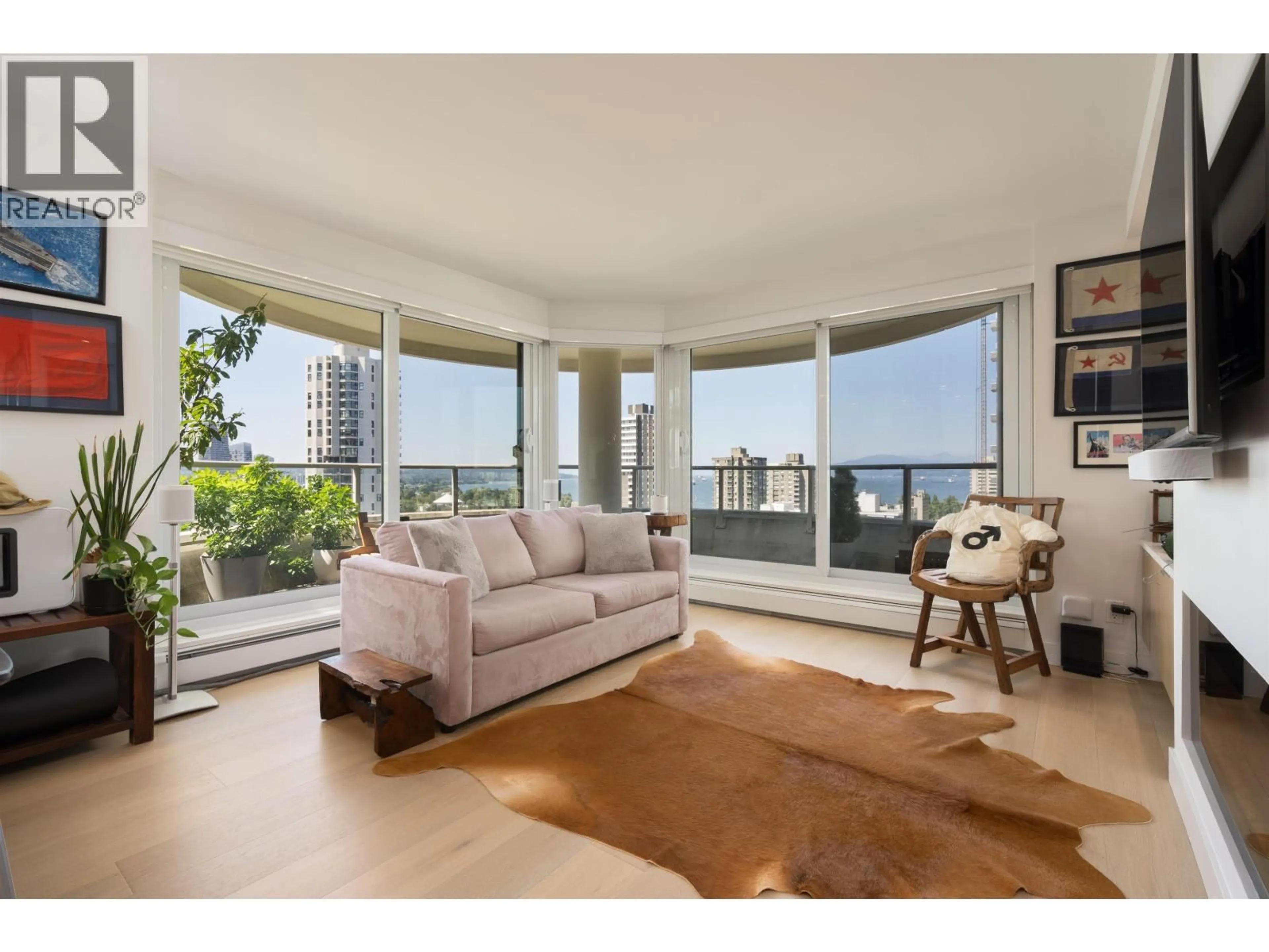 Living room with furniture, unknown for 1402 - 1020 HARWOOD STREET, Vancouver British Columbia V6E4R1