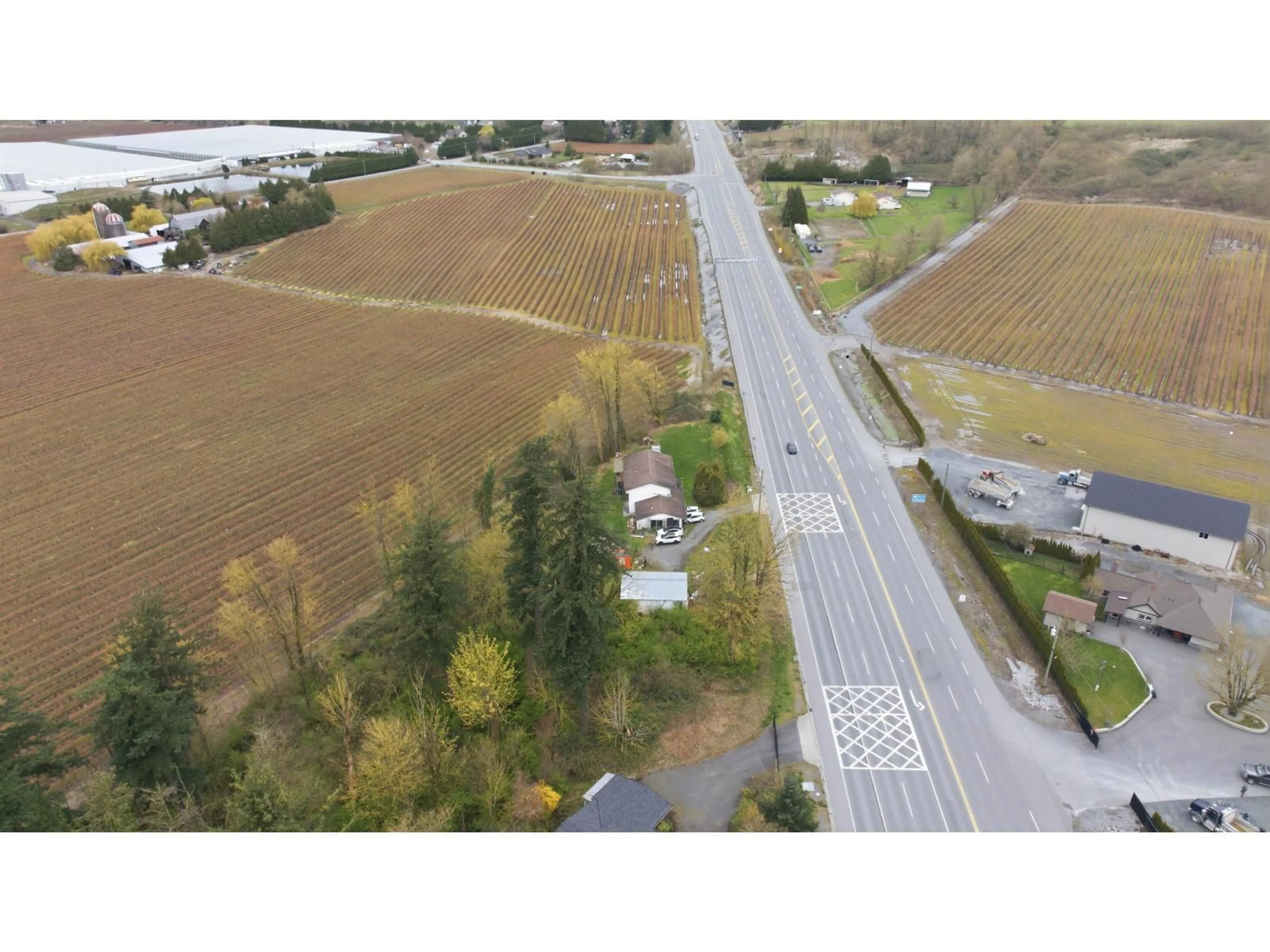 A pic from outside/outdoor area/front of a property/back of a property/a pic from drone, street for 141 264TH DIVERSION, Langley British Columbia V4W2L7