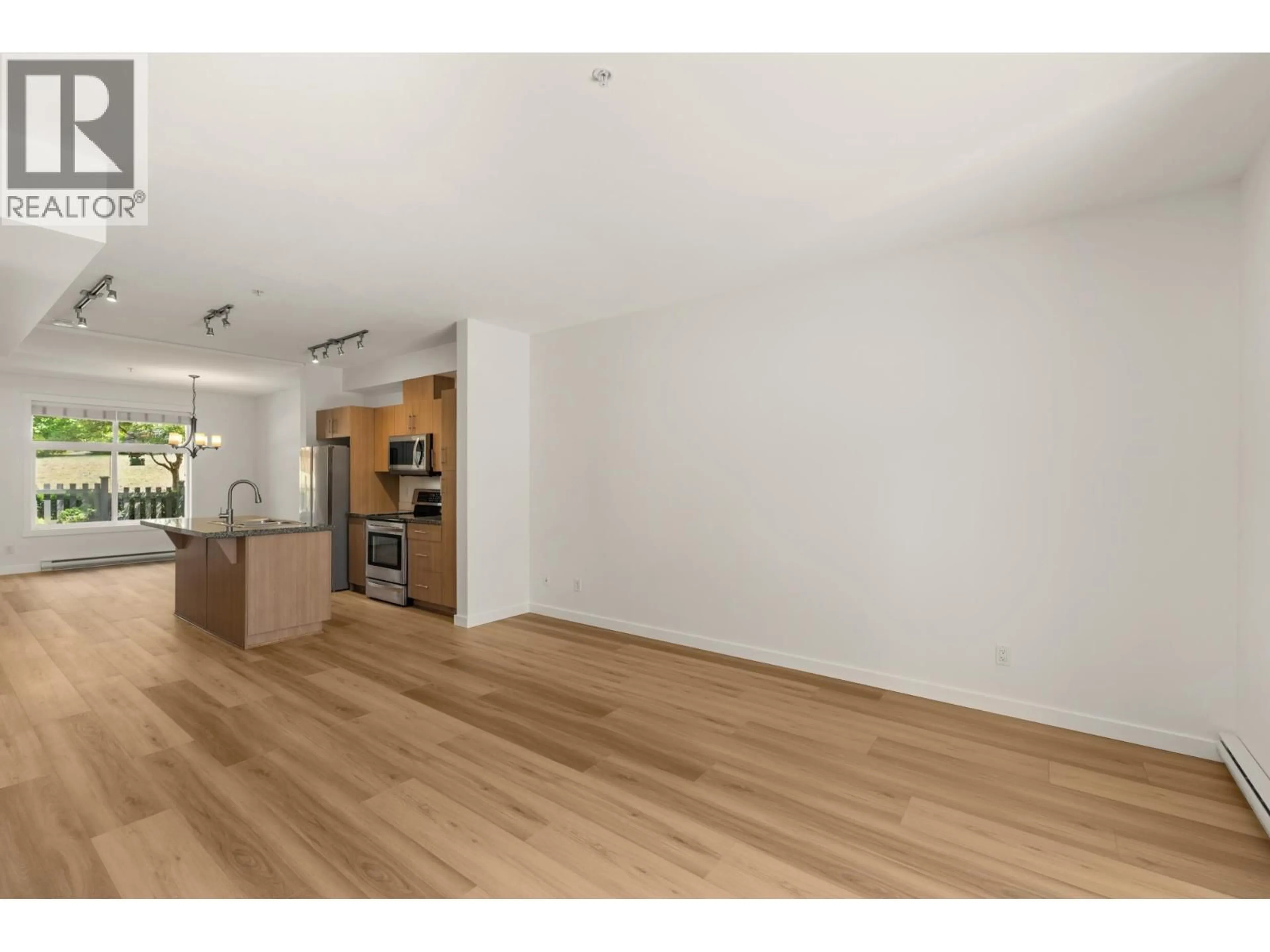 A pic of a room for 16 - 13819 232 STREET, Maple Ridge British Columbia V4R0C7