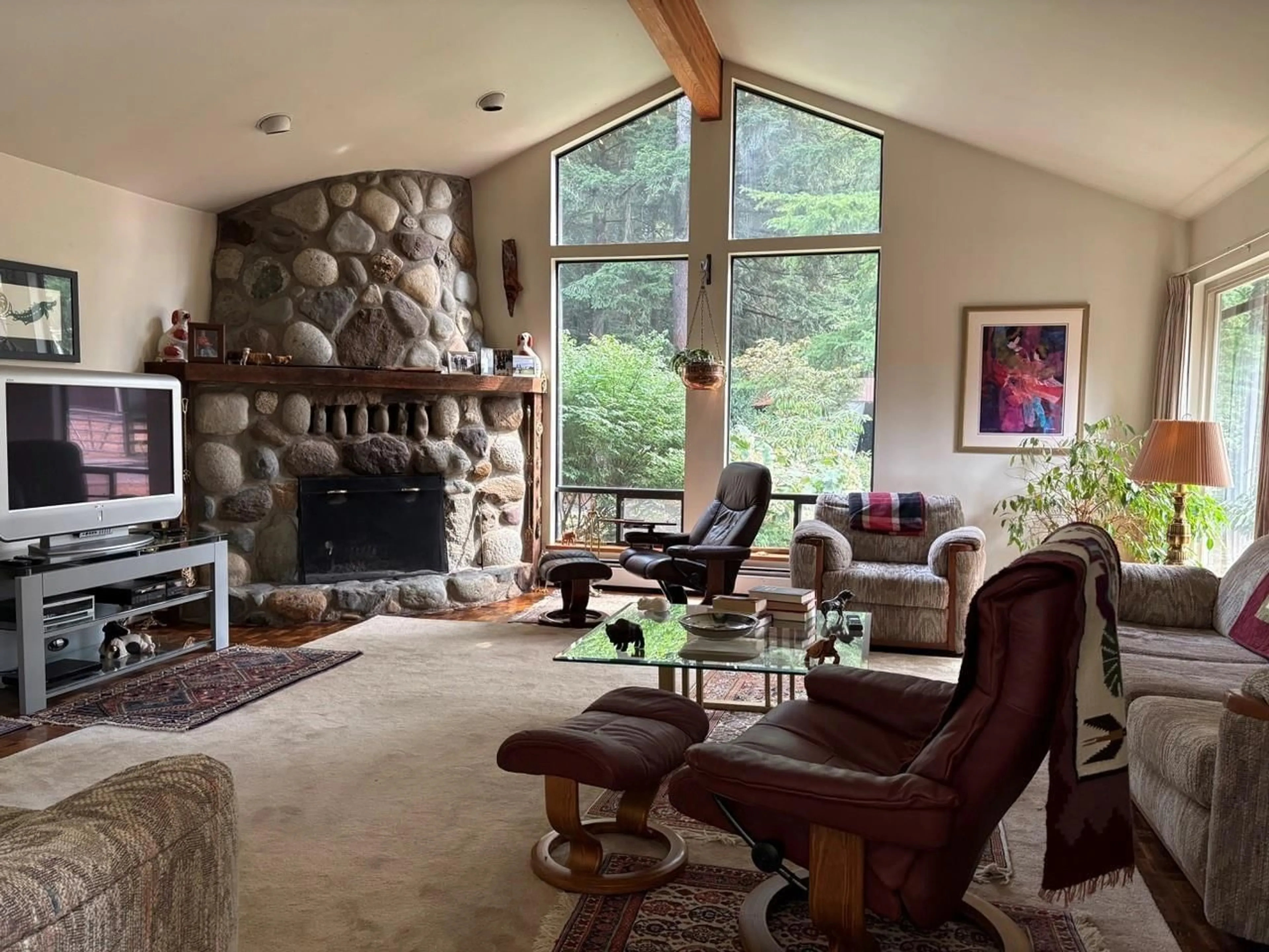 Living room with furniture, unknown for 24538 40 AVENUE, Langley British Columbia V2Z2L9