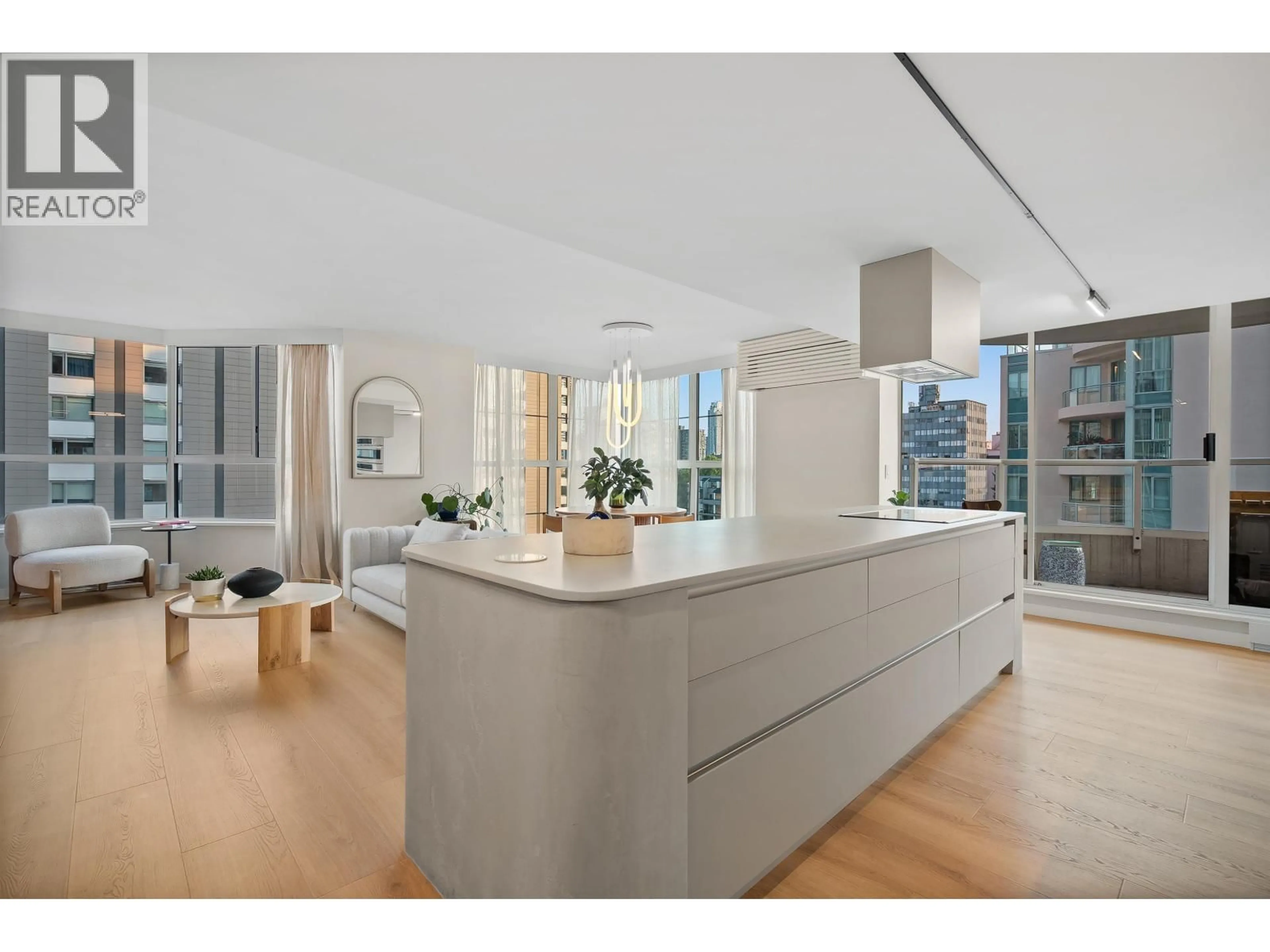 Open concept kitchen, unknown for 903 - 717 JERVIS STREET, Vancouver British Columbia V6E4L5