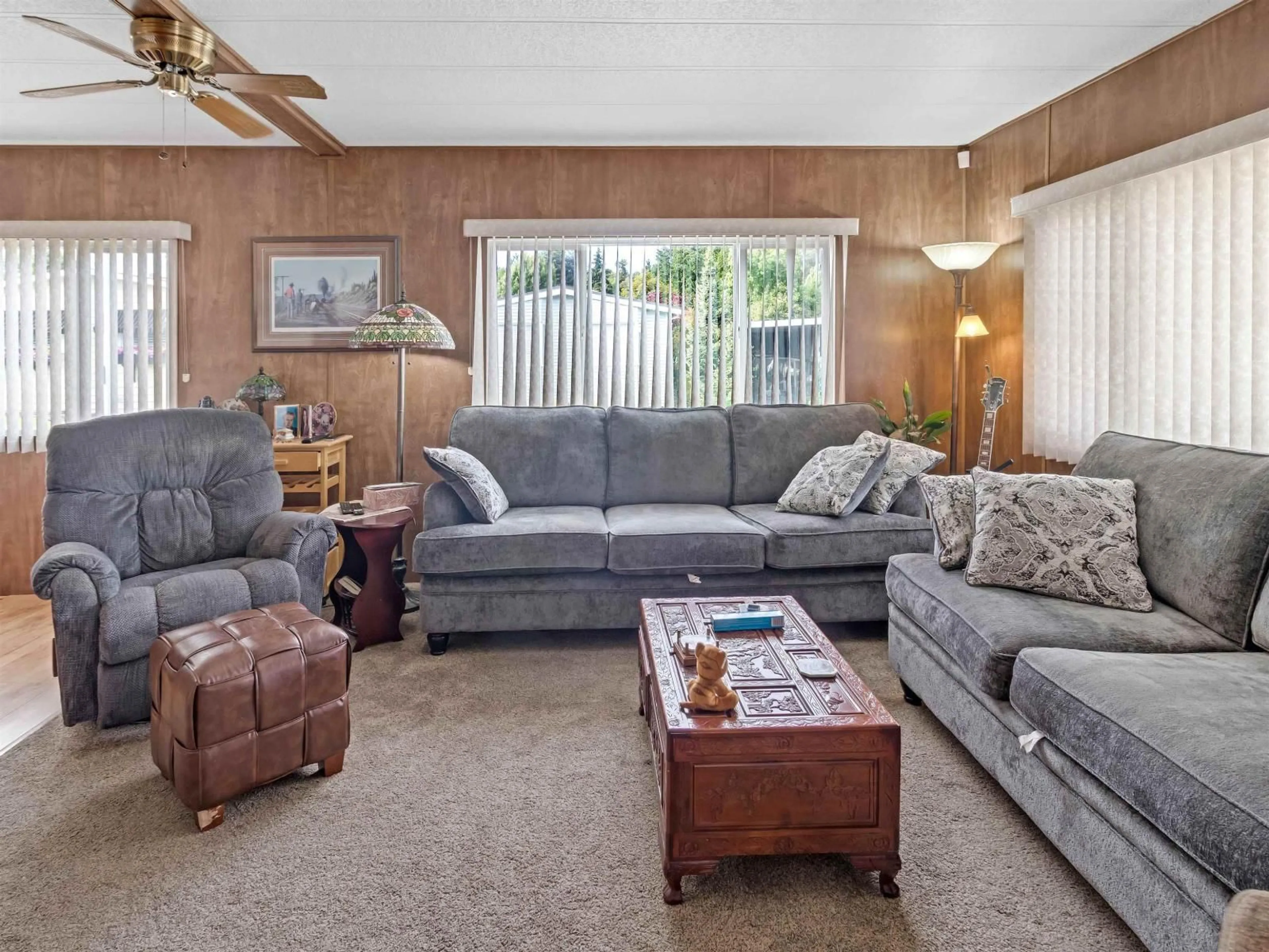 Living room with furniture, unknown for 45 - 1640 162 STREET, Surrey British Columbia V4A6Y9