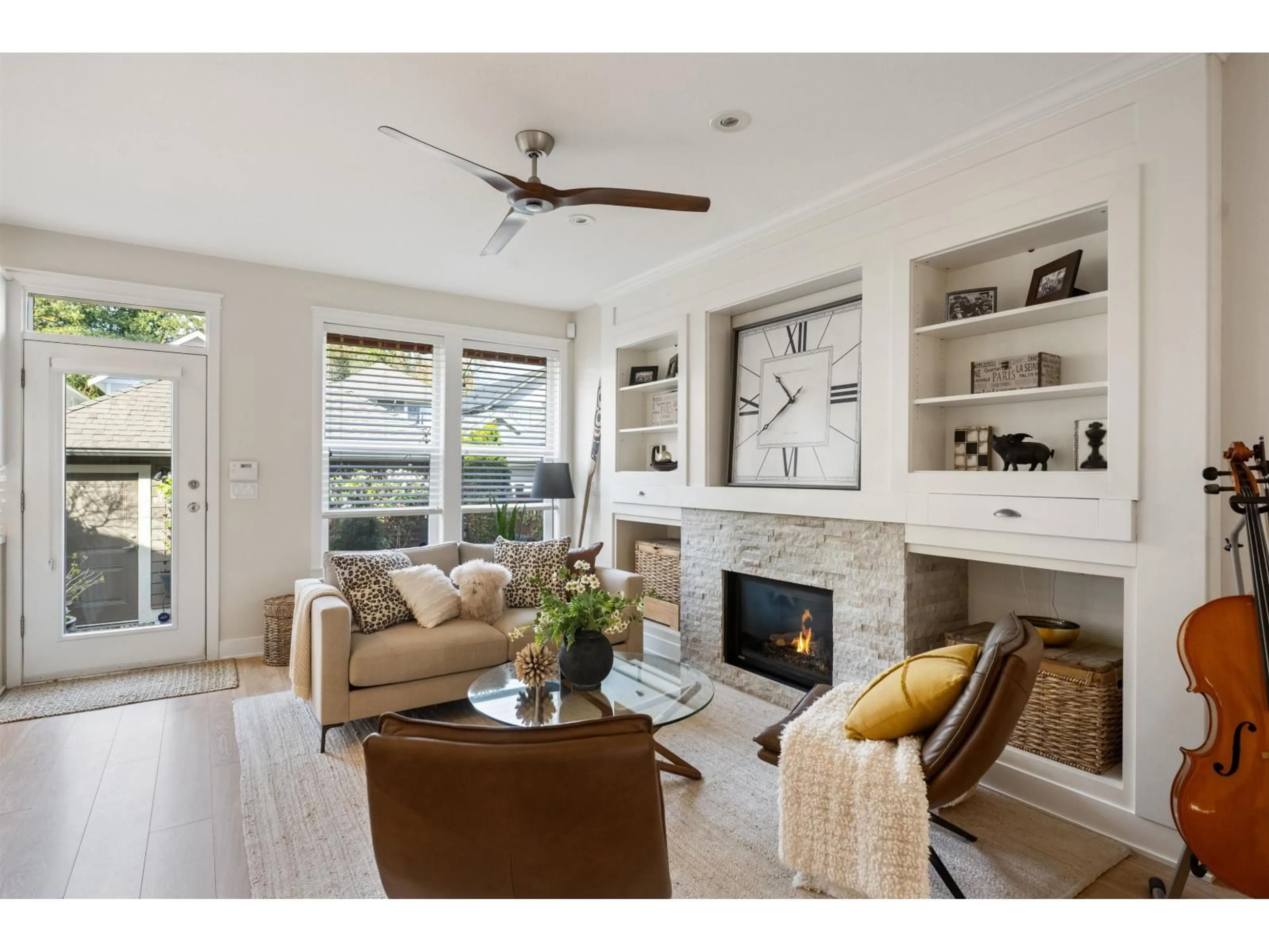 Living room with furniture, unknown for 259 172A STREET, Surrey British Columbia V3Z9R1