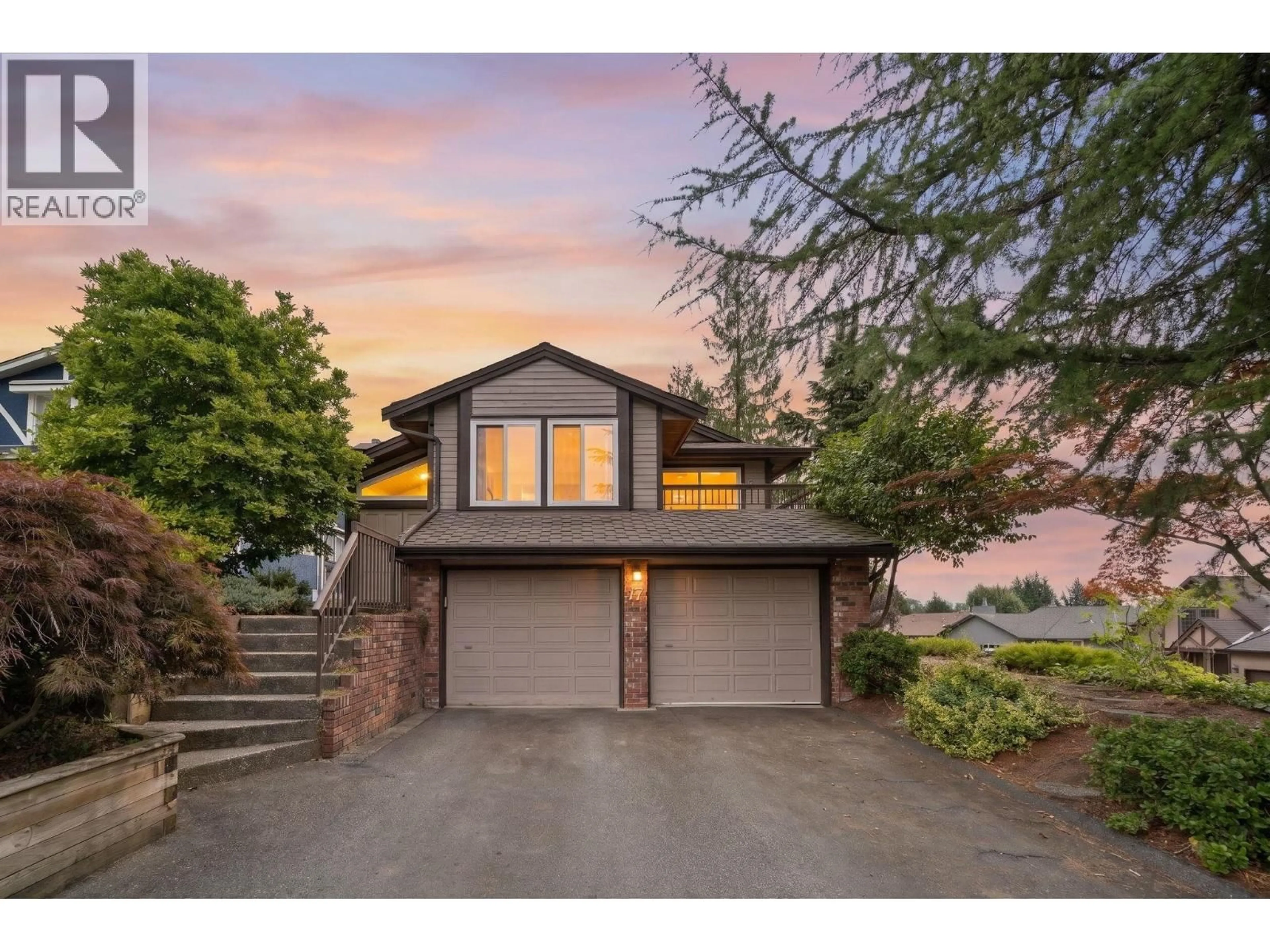 Unknown for 17 CAMPION COURT, Port Moody British Columbia V3H4A9