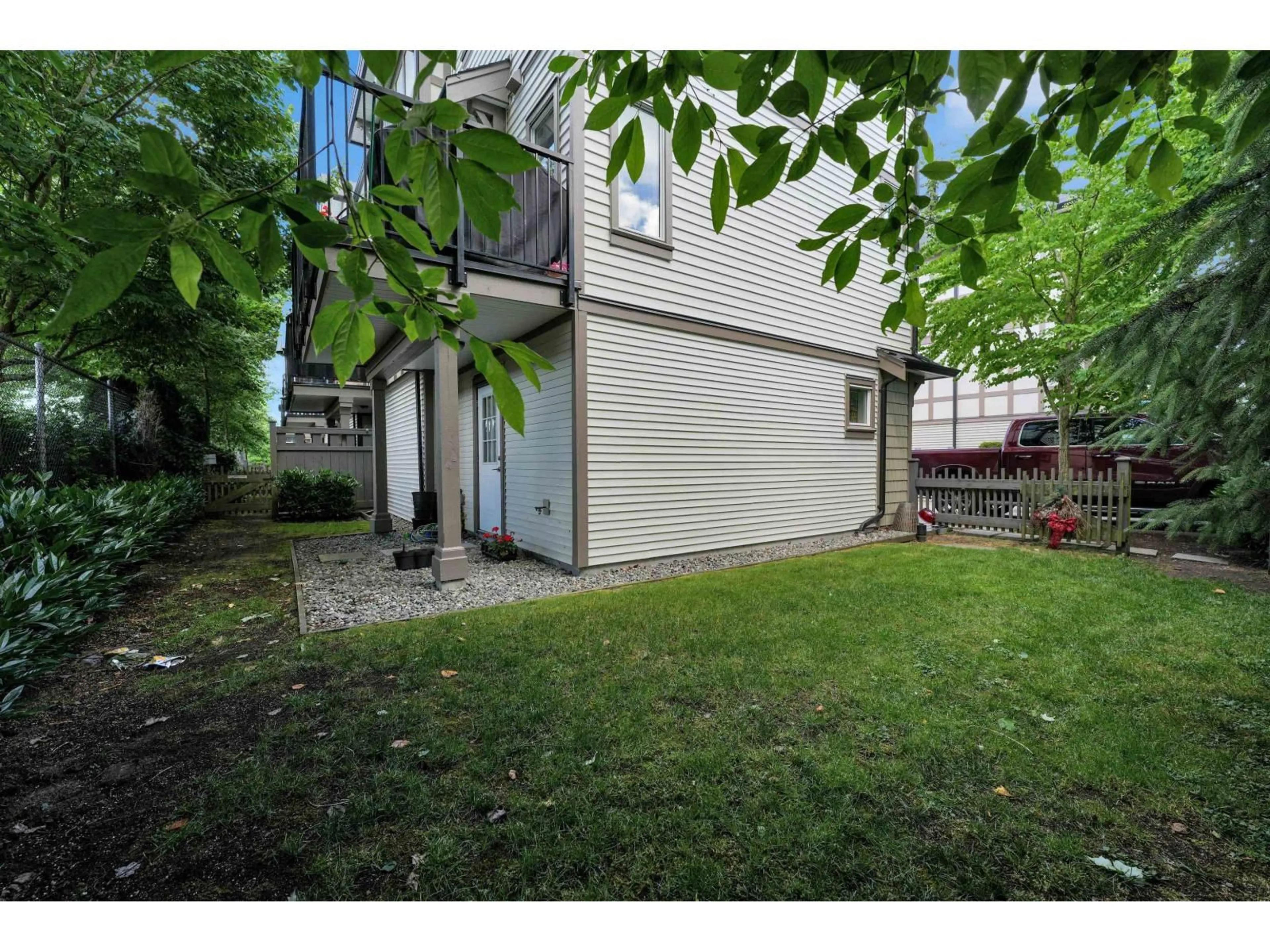 Unknown for 30 - 7848 209 STREET, Langley British Columbia V6B0G4