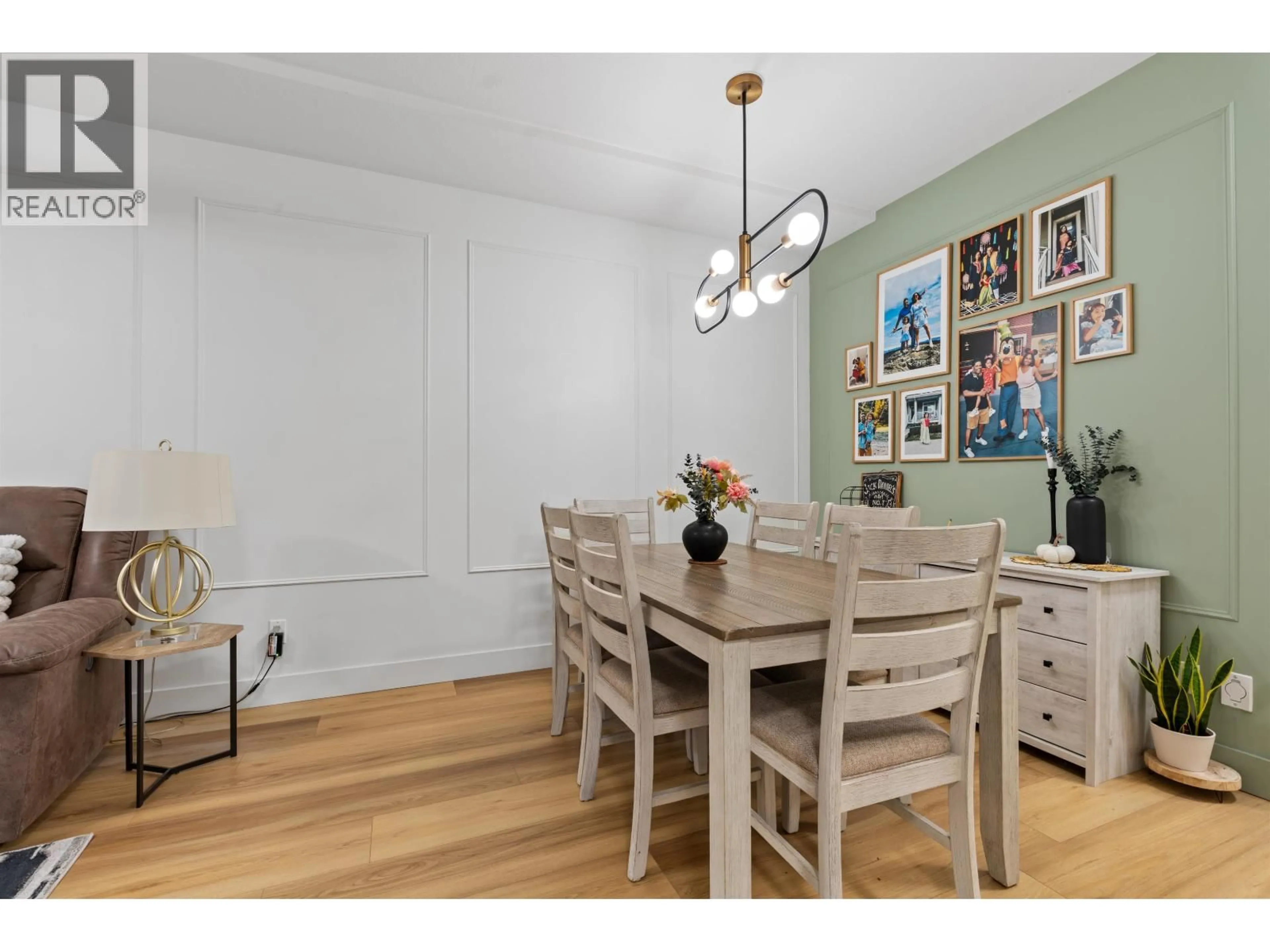 Dining room, wood/laminate floor for 703 - 8485 NEW HAVEN CLOSE, Burnaby British Columbia V5J0B7