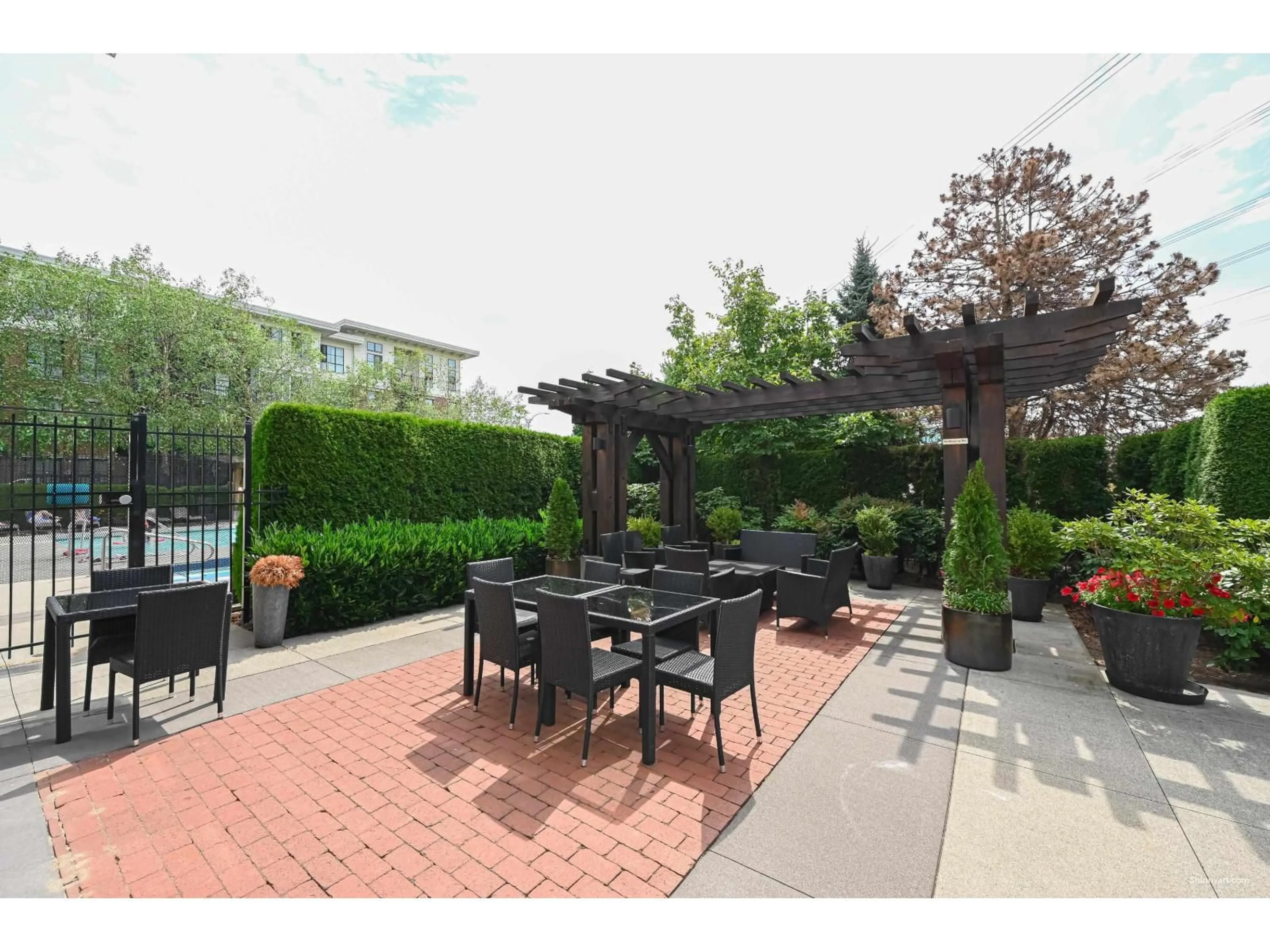 Patio, street for 402 - 15138 34 AVENUE, Surrey British Columbia V3Z0N7