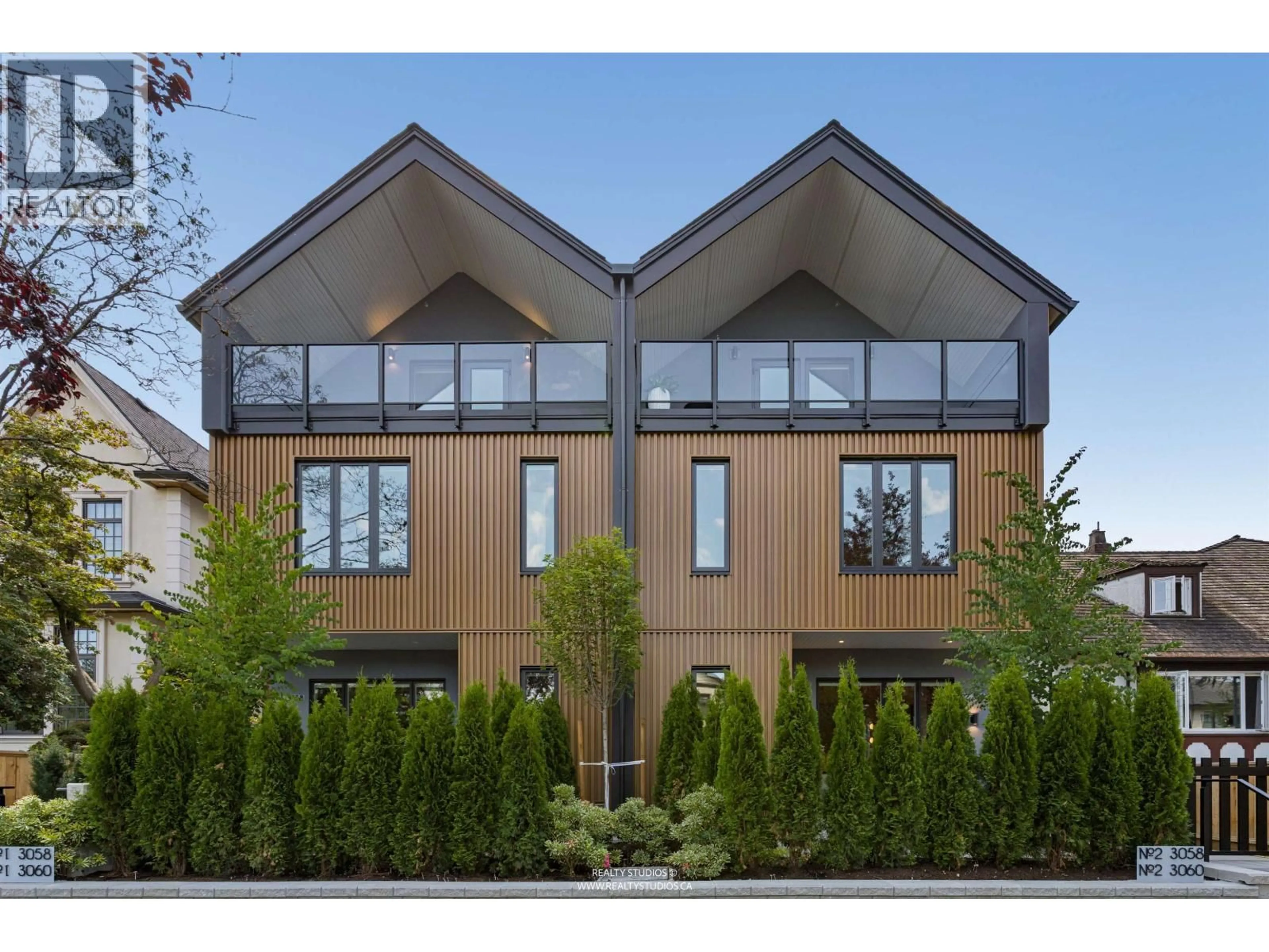 Unknown for 2 - 3058 34TH AVENUE, Vancouver British Columbia V6N2K2