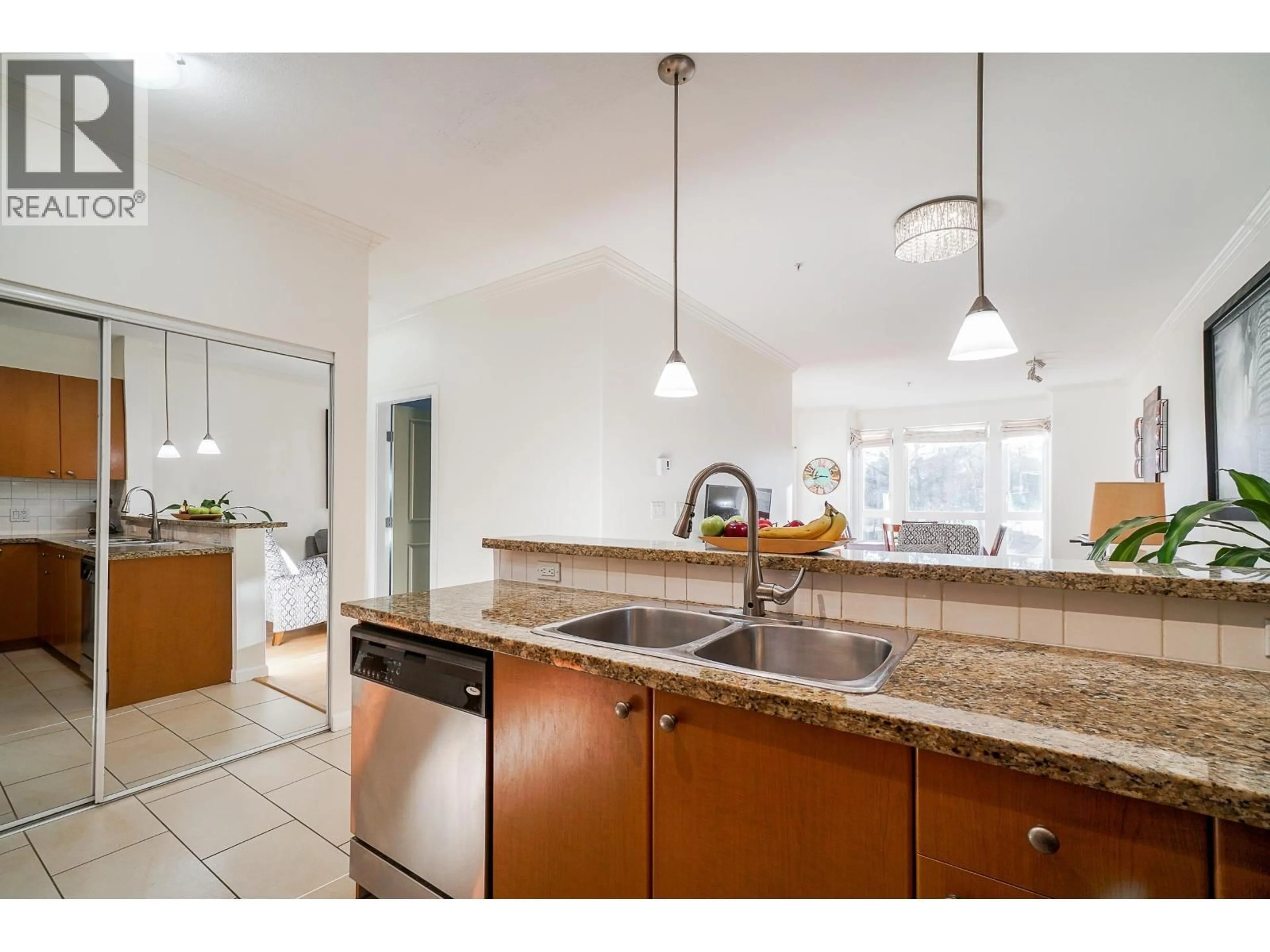 Standard kitchen, ceramic/tile floor for 407 - 14 ROYAL AVENUE, New Westminster British Columbia V3L5W5
