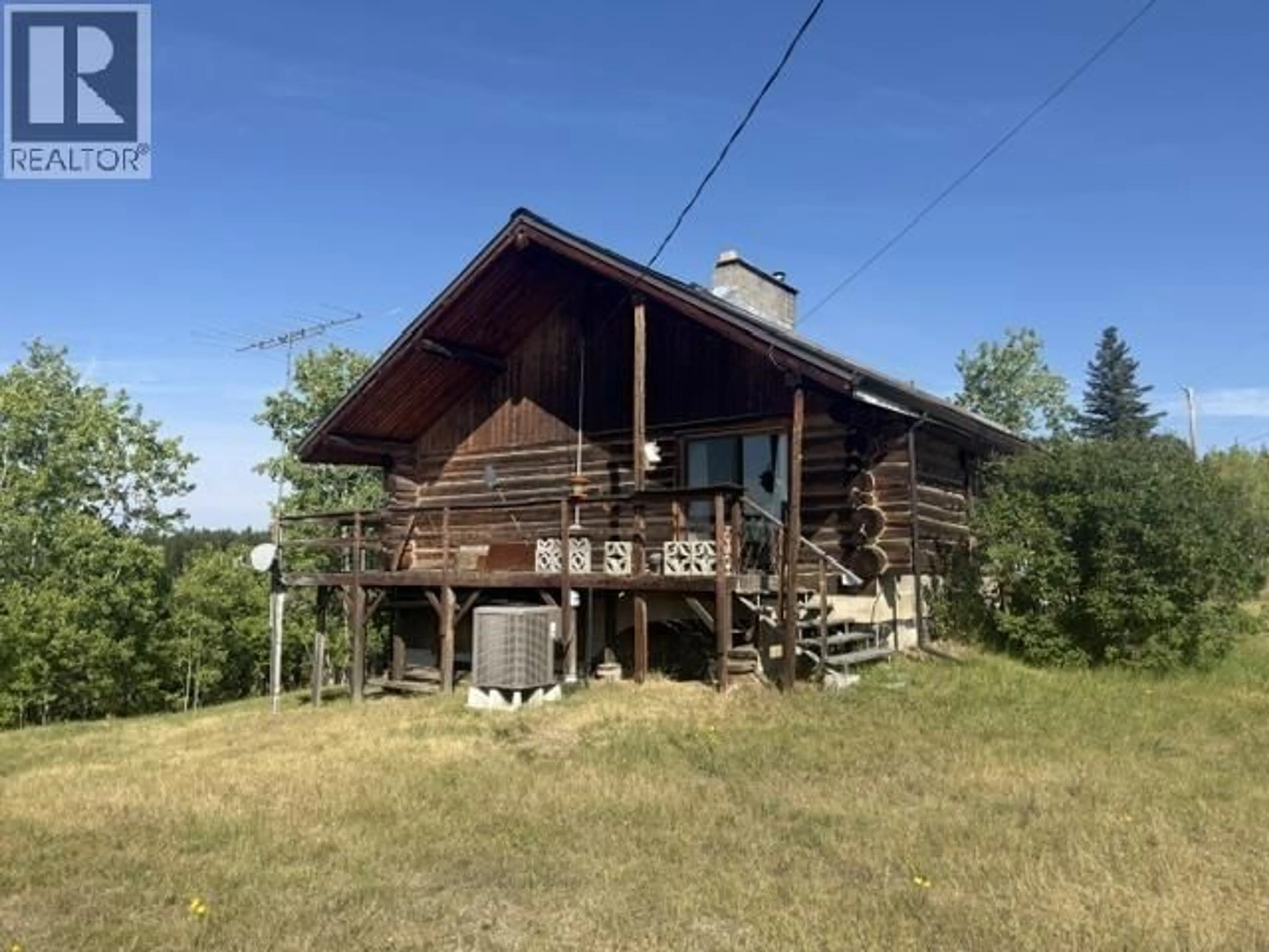 A pic from outside/outdoor area/front of a property/back of a property/a pic from drone, building for 1095 ISNARDY ROAD, Williams Lake British Columbia V2G4W9