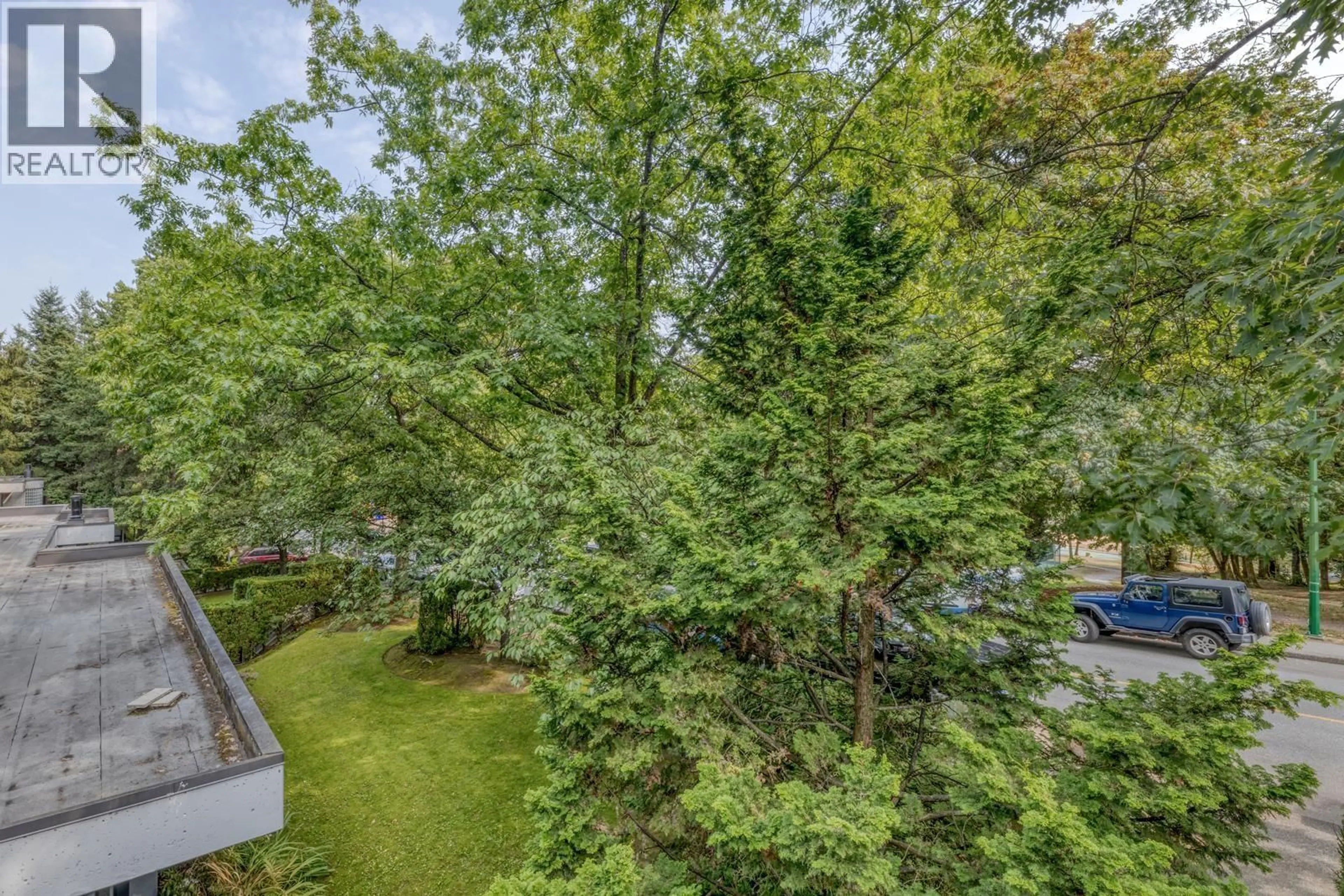 A pic from outside/outdoor area/front of a property/back of a property/a pic from drone, forest/trees view for T4907 - 3980 CARRIGAN COURT, Burnaby British Columbia V3N4S6