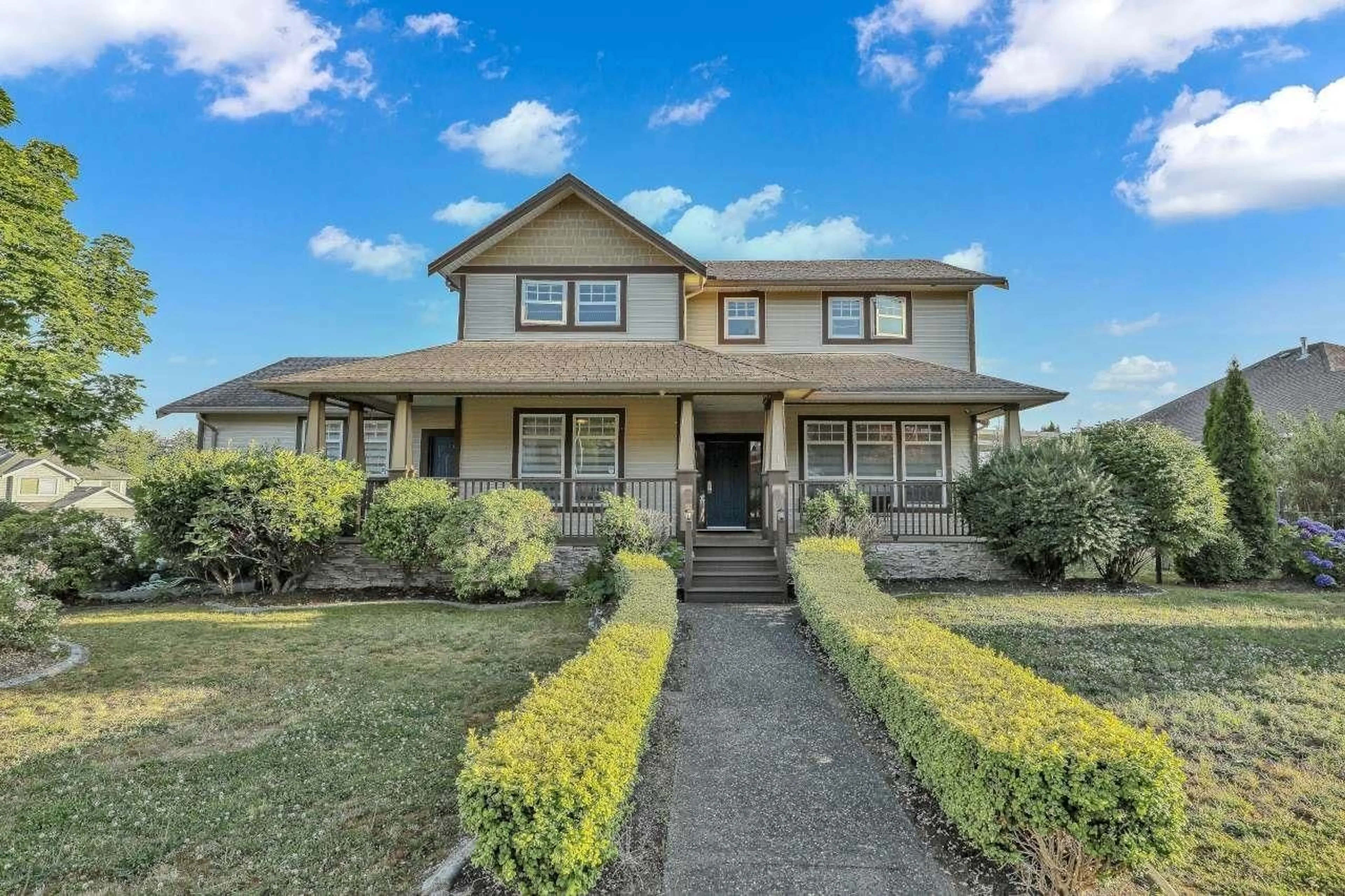 Unknown for 33834 GREWALL CRESCENT, Mission British Columbia V2V7B6