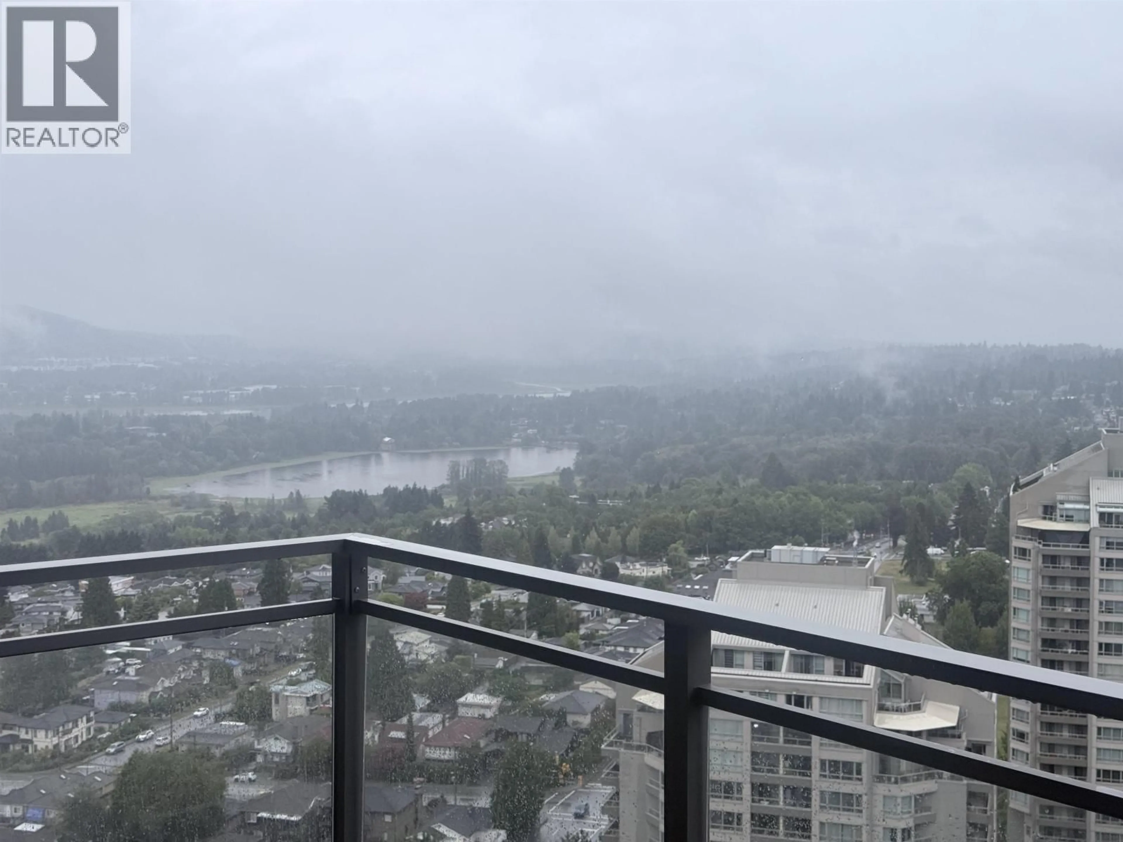 Balcony in the apartment, water/lake/river/ocean view for 2510 - 4711 HAZEL STREET, Burnaby British Columbia V5H0J9