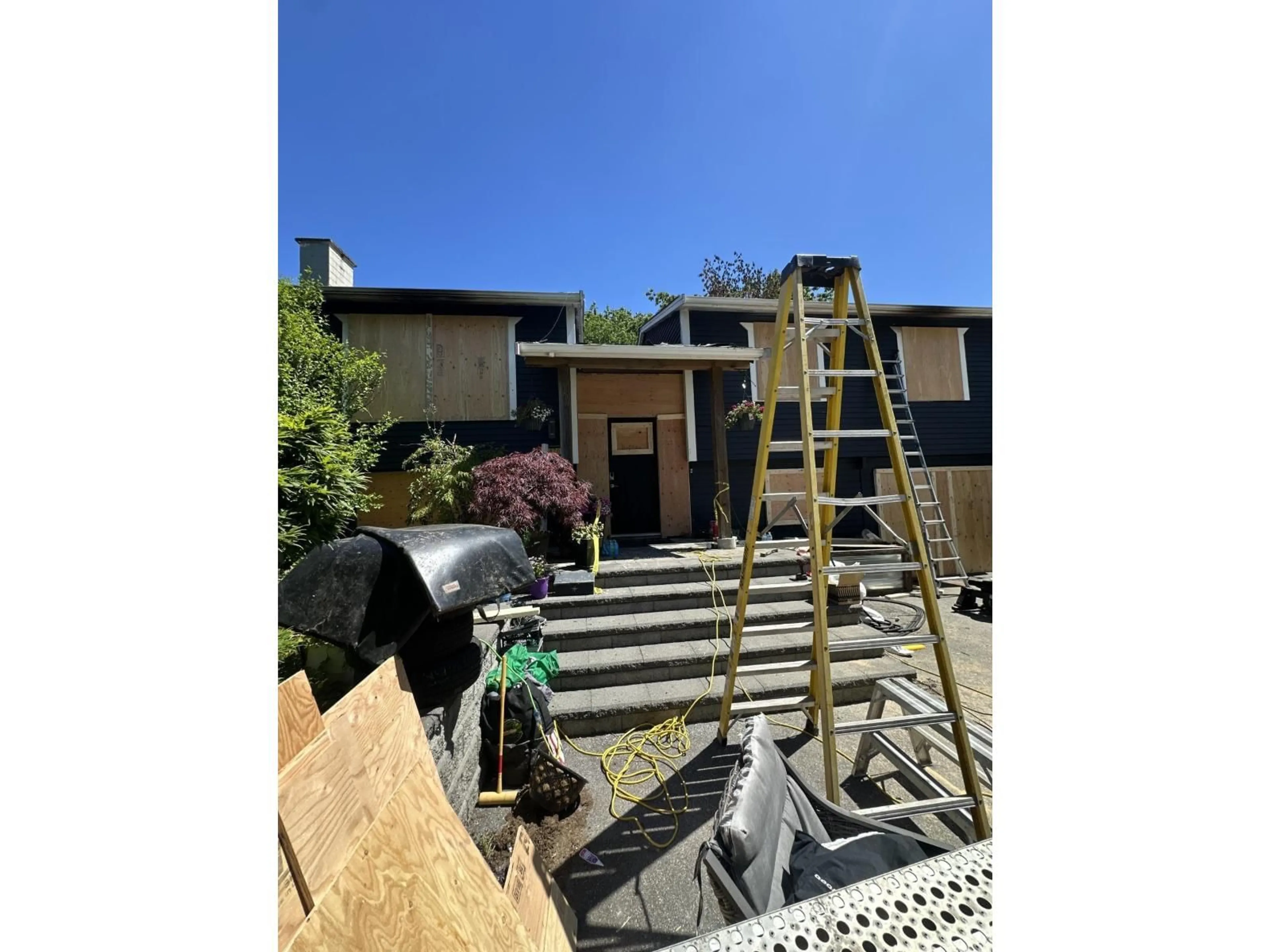 Unknown for 5870 184A STREET, Surrey British Columbia V3S5S7