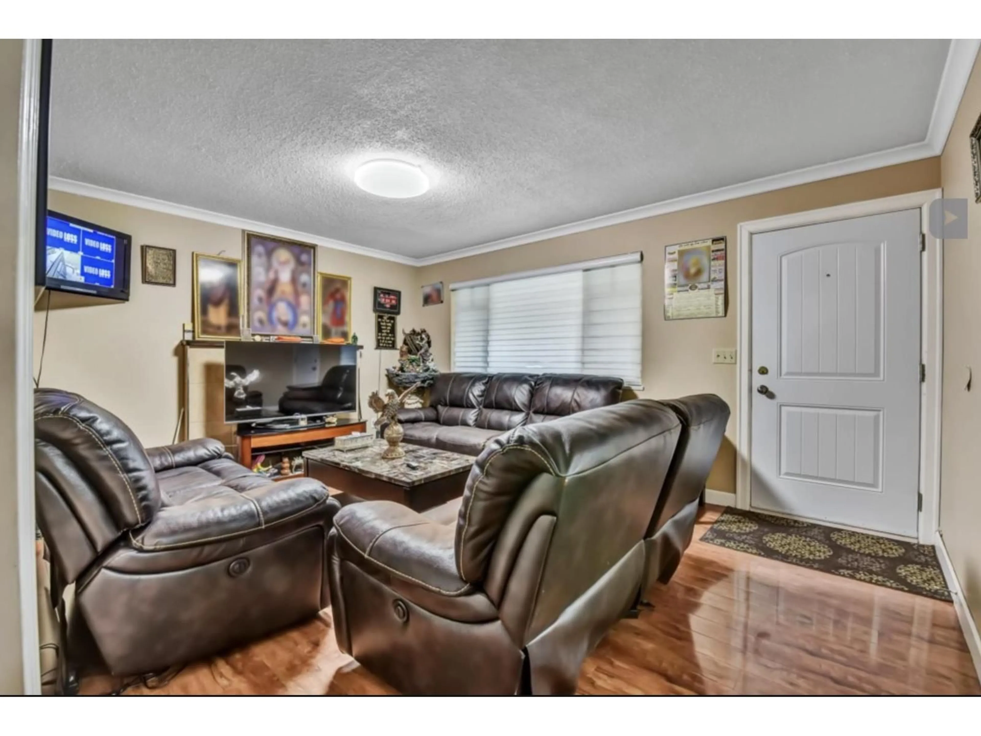 Living room with furniture, unknown for 12215 85A AVENUE, Surrey British Columbia V3W6G8