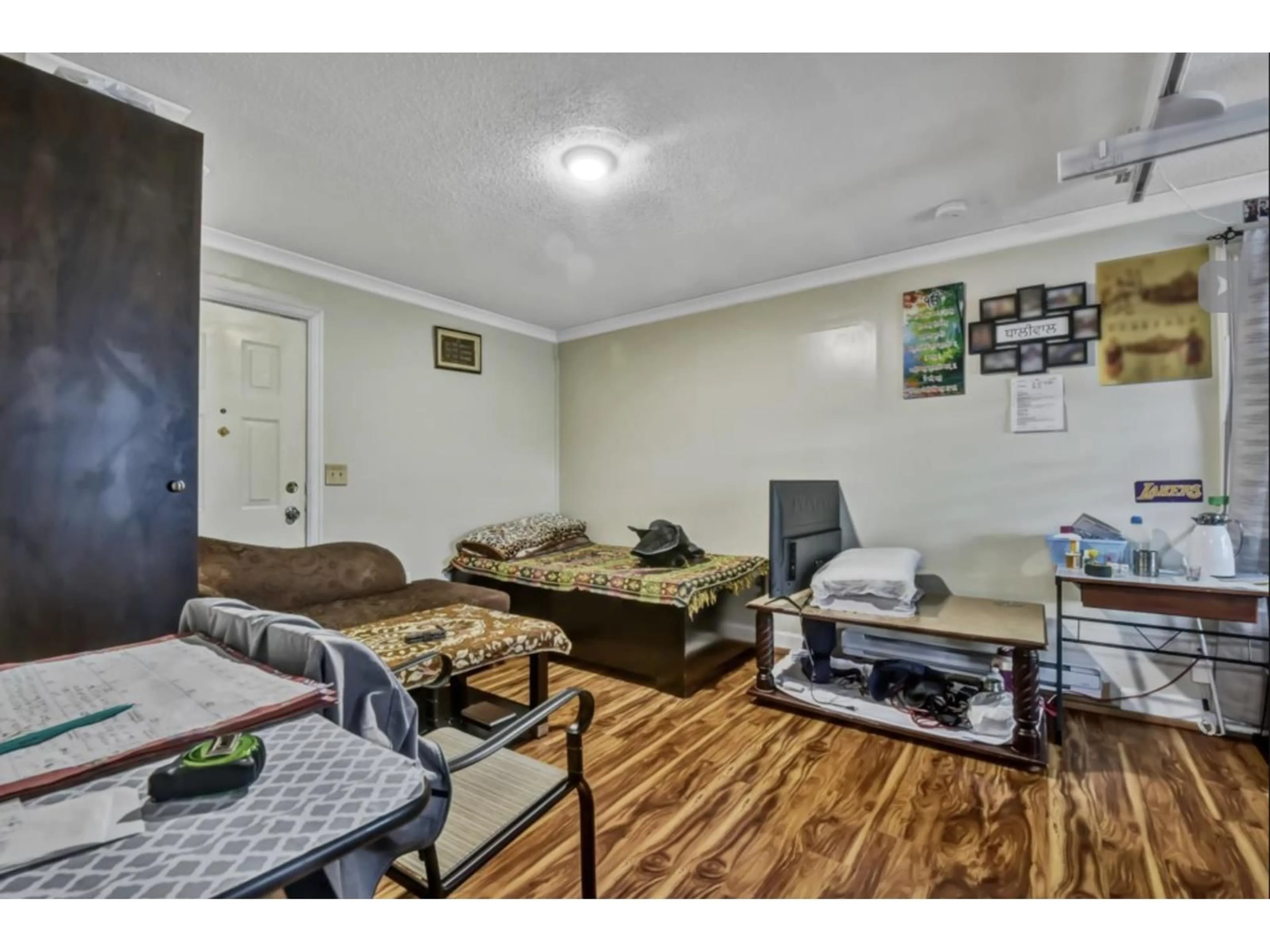 A pic of a room for 12215 85A AVENUE, Surrey British Columbia V3W6G8