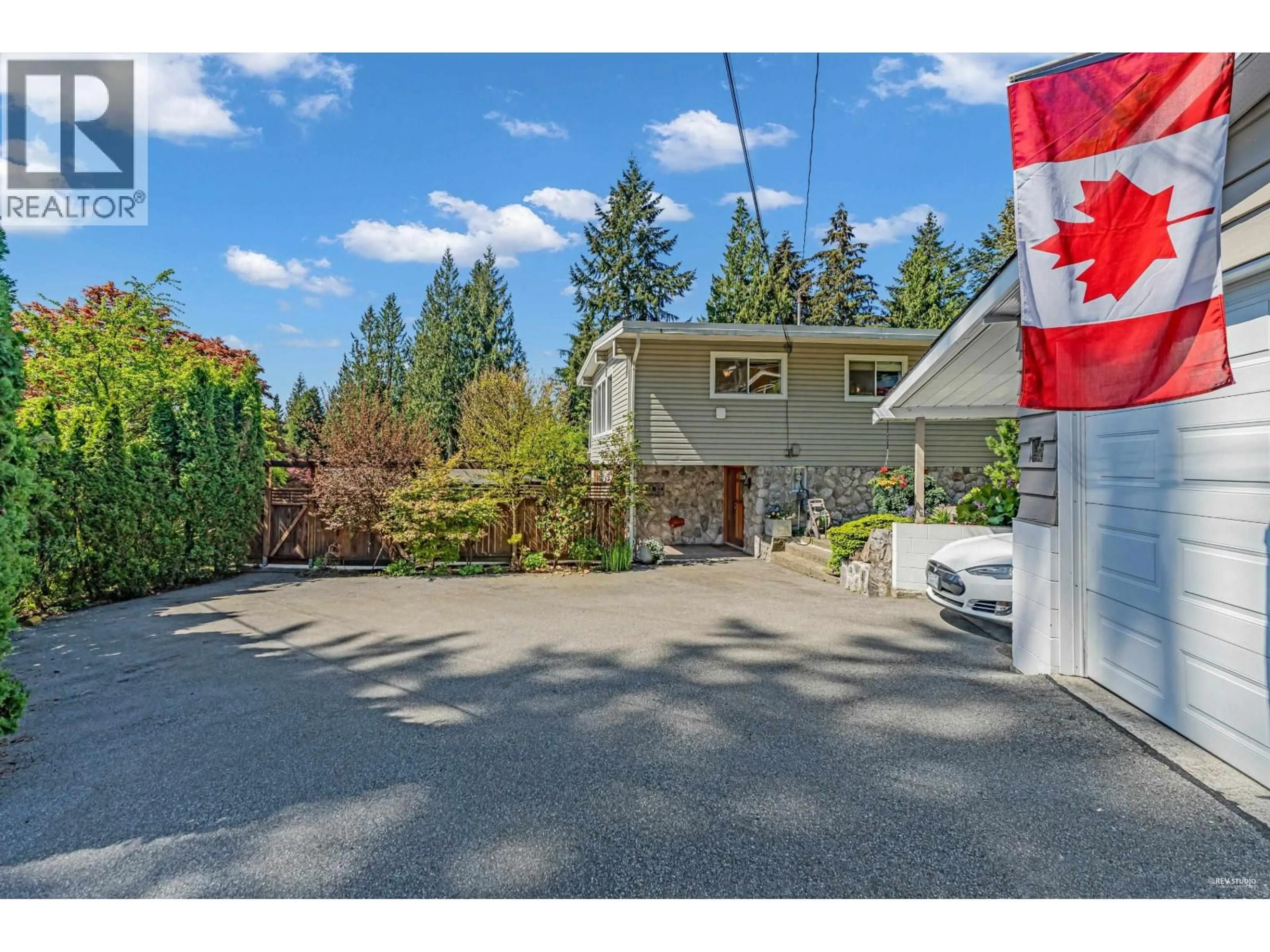 Unknown for 4323 VALENCIA AVENUE, North Vancouver British Columbia V7N4A7