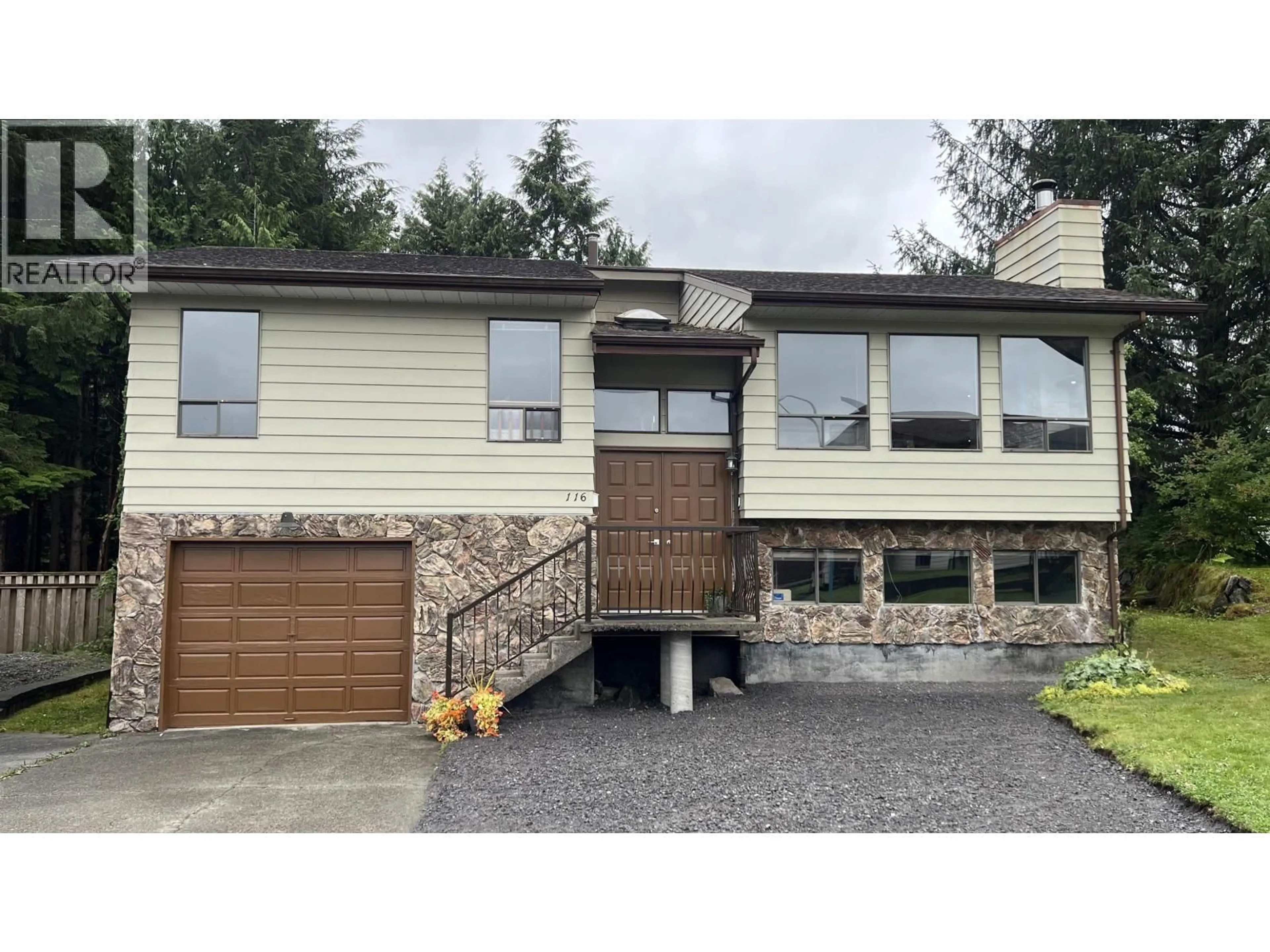 Home with vinyl exterior material, street for 116 RAVEN PLACE, Prince Rupert British Columbia V8J4E5