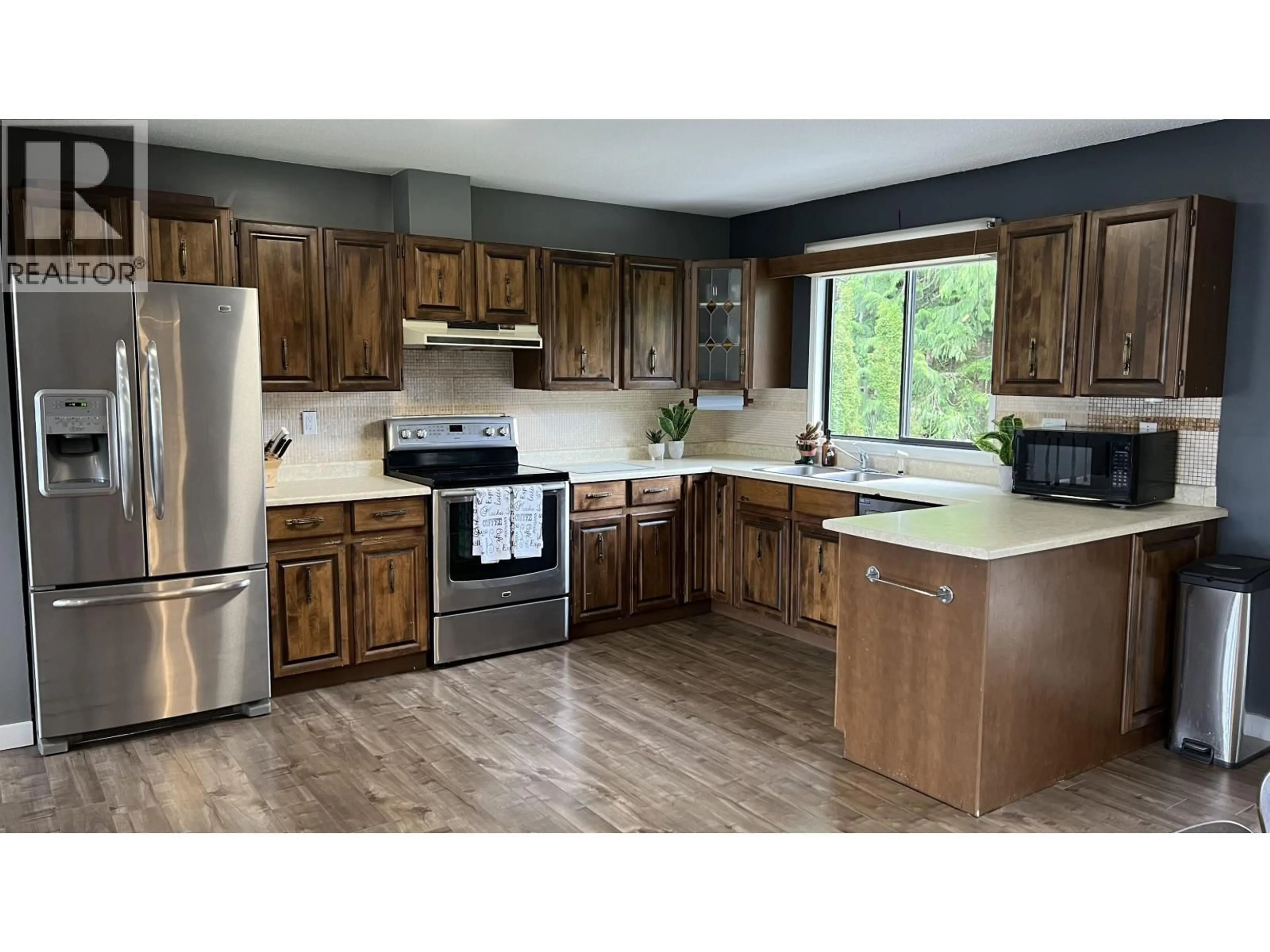 Standard kitchen, wood/laminate floor for 116 RAVEN PLACE, Prince Rupert British Columbia V8J4E5
